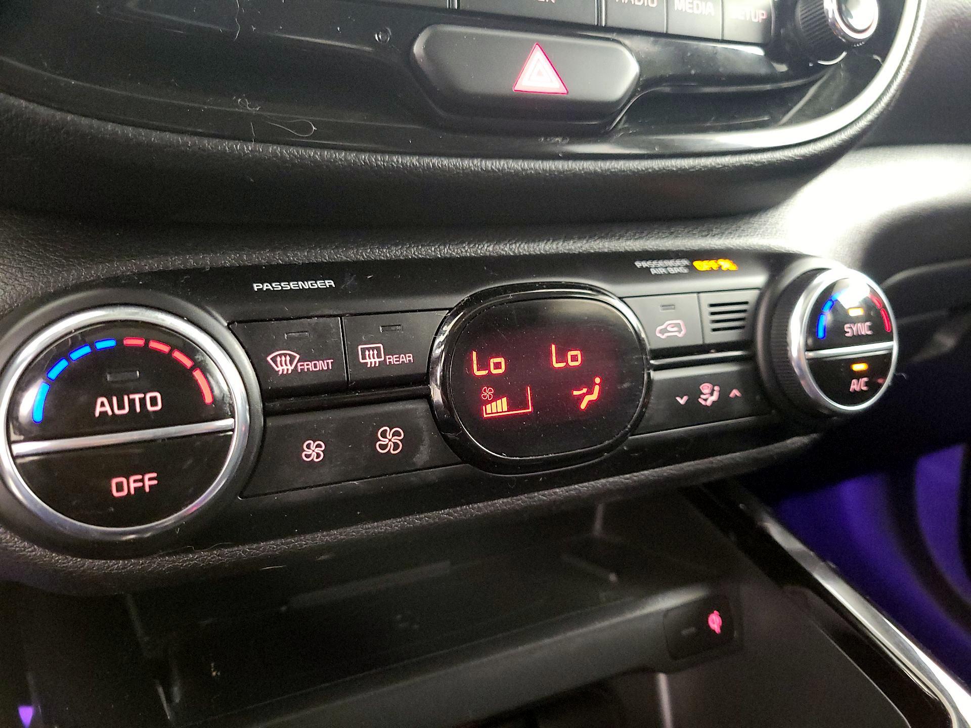 Thumbnail: 2022 Kia Soul - 17