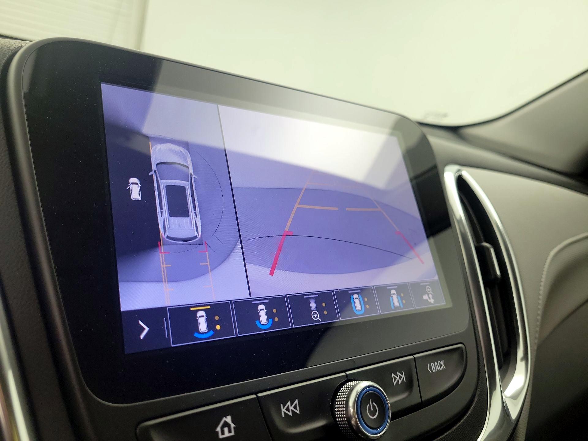 Thumbnail: 2020 Chevrolet Equinox - 15