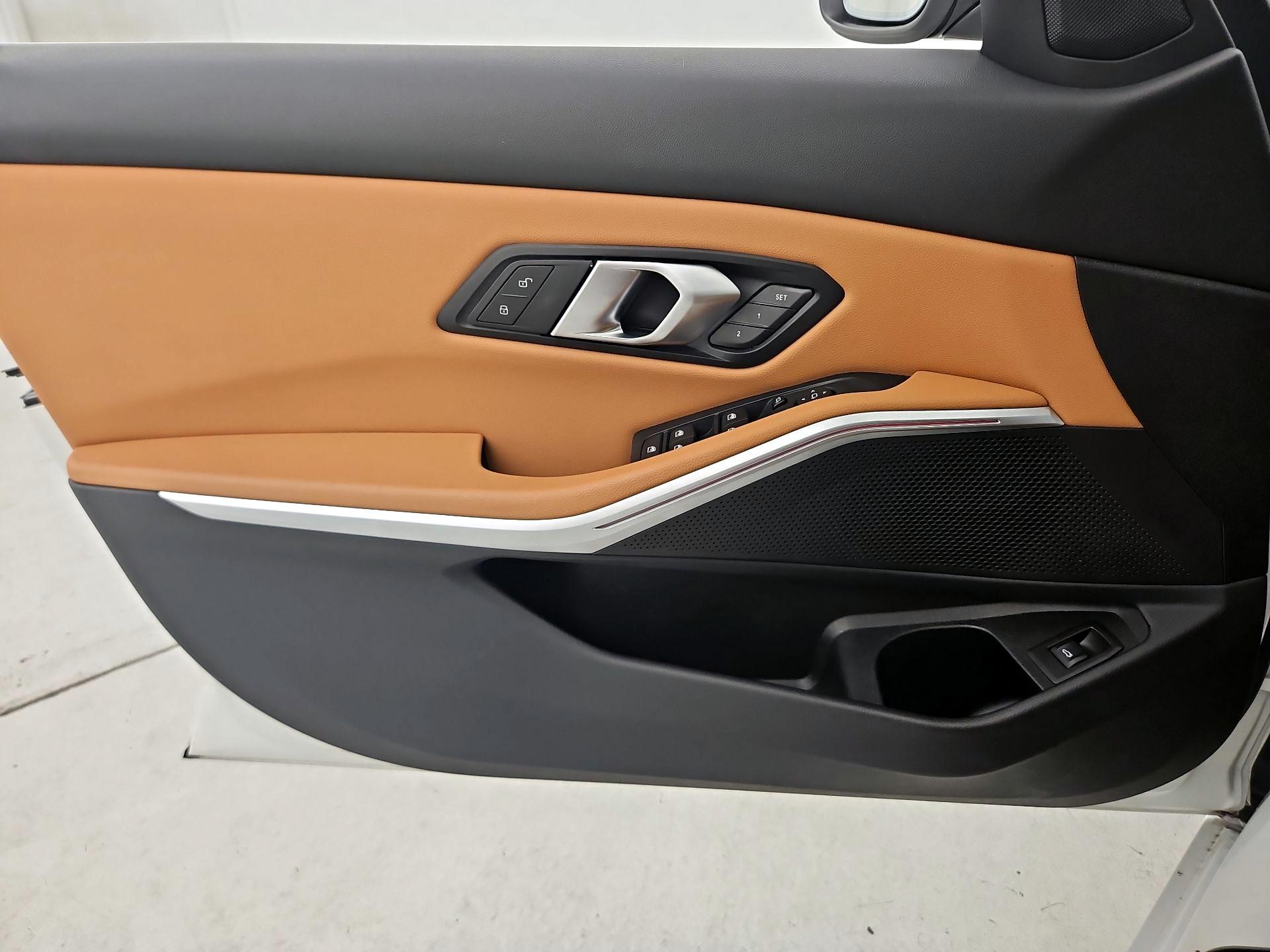 Thumbnail: 2025 BMW 3 Series - 12