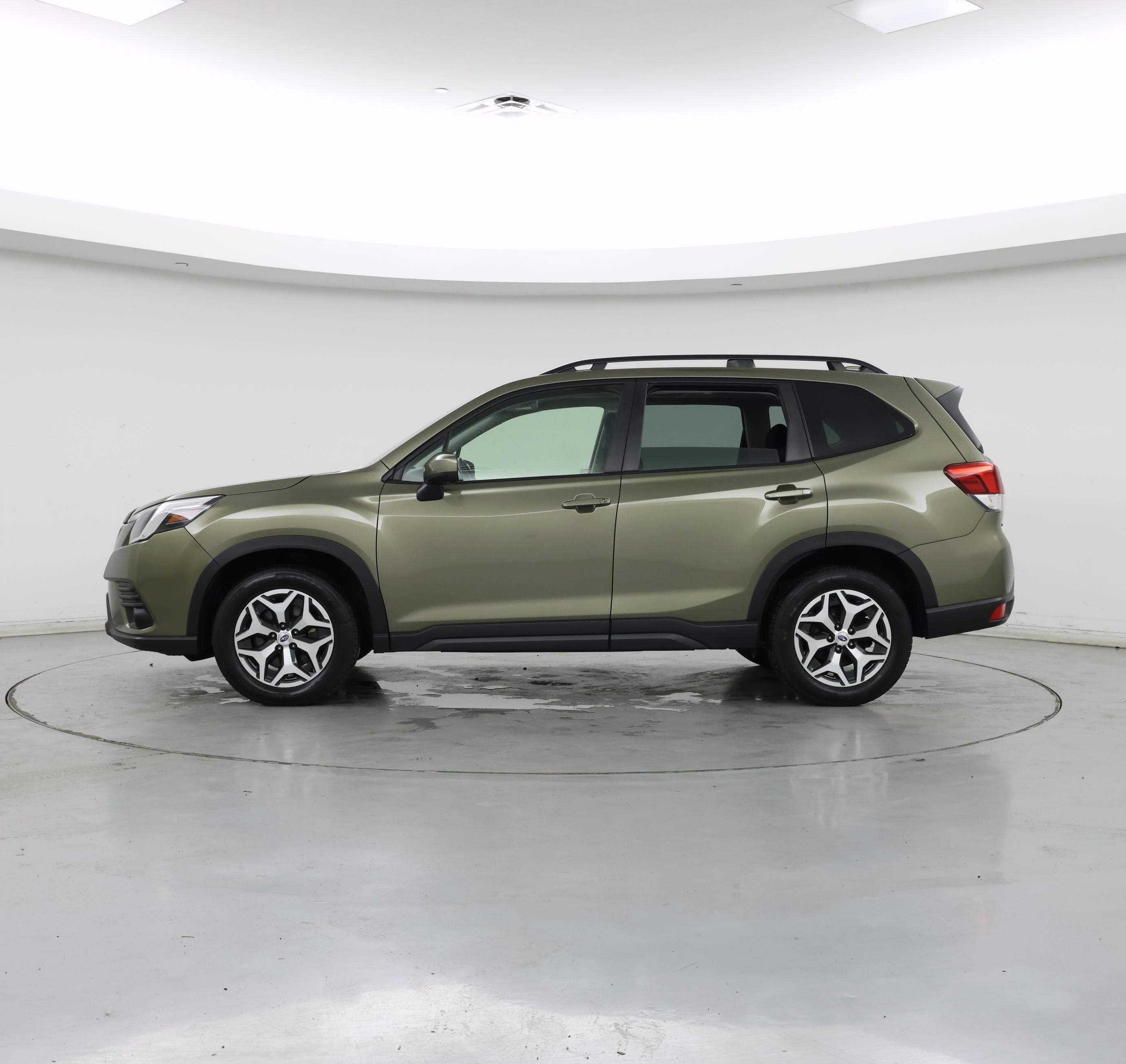 Thumbnail: 2022 Subaru Forester - 3