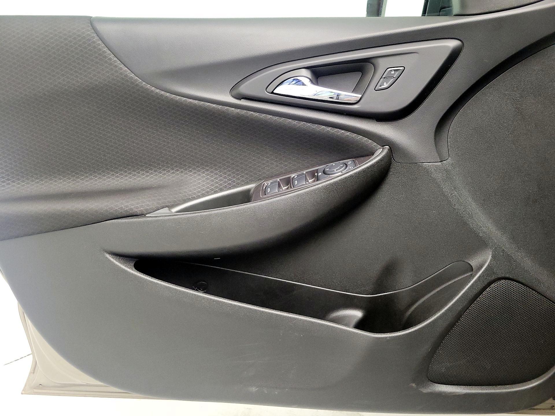 Thumbnail: 2023 Chevrolet Malibu - 12