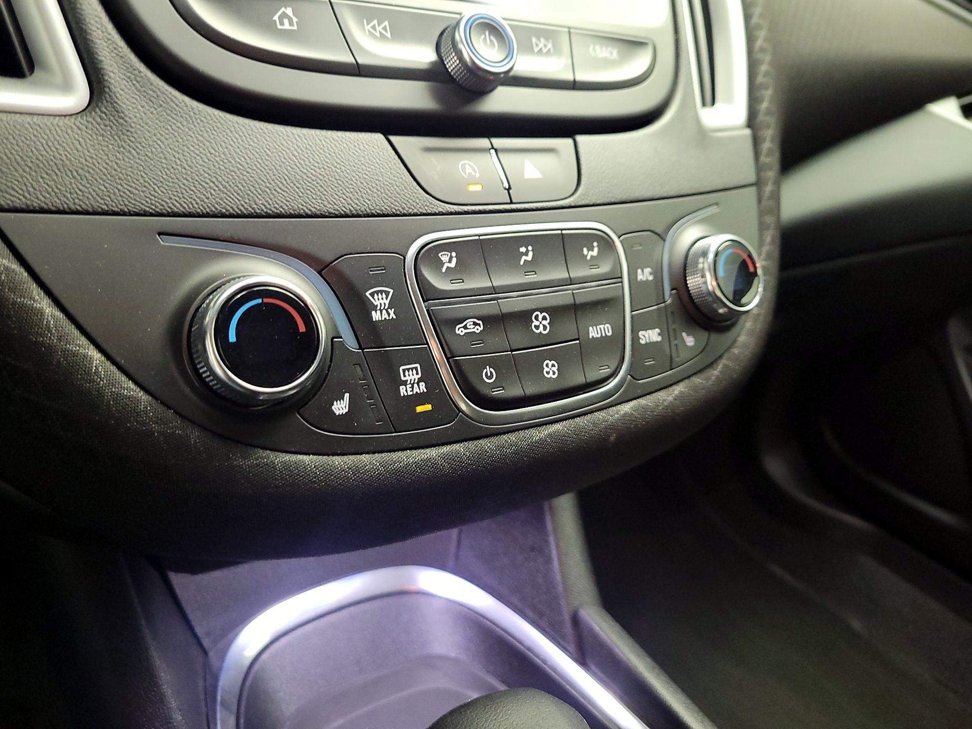 Thumbnail: 2023 Chevrolet Malibu - 14