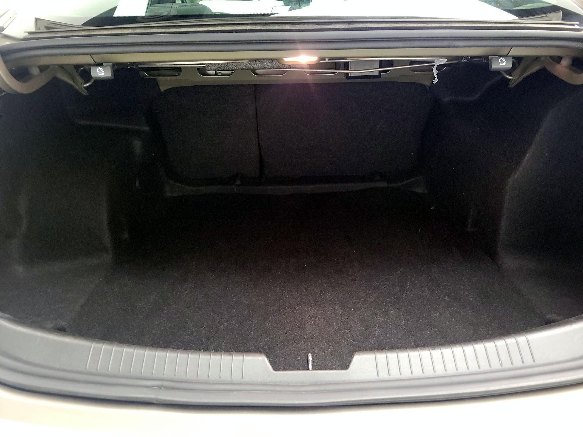 Thumbnail: 2023 Chevrolet Malibu - 16