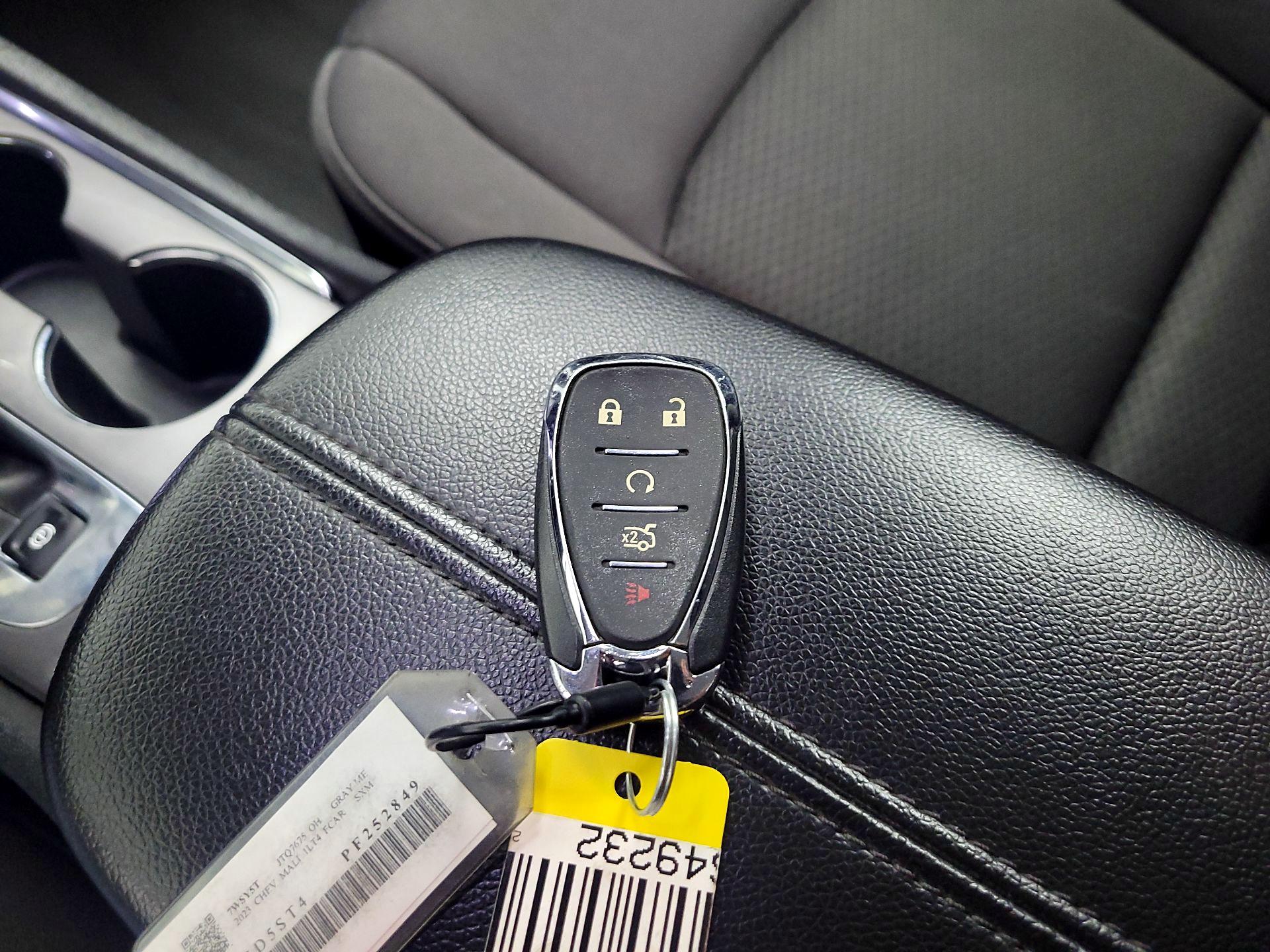 Thumbnail: 2023 Chevrolet Malibu - 18