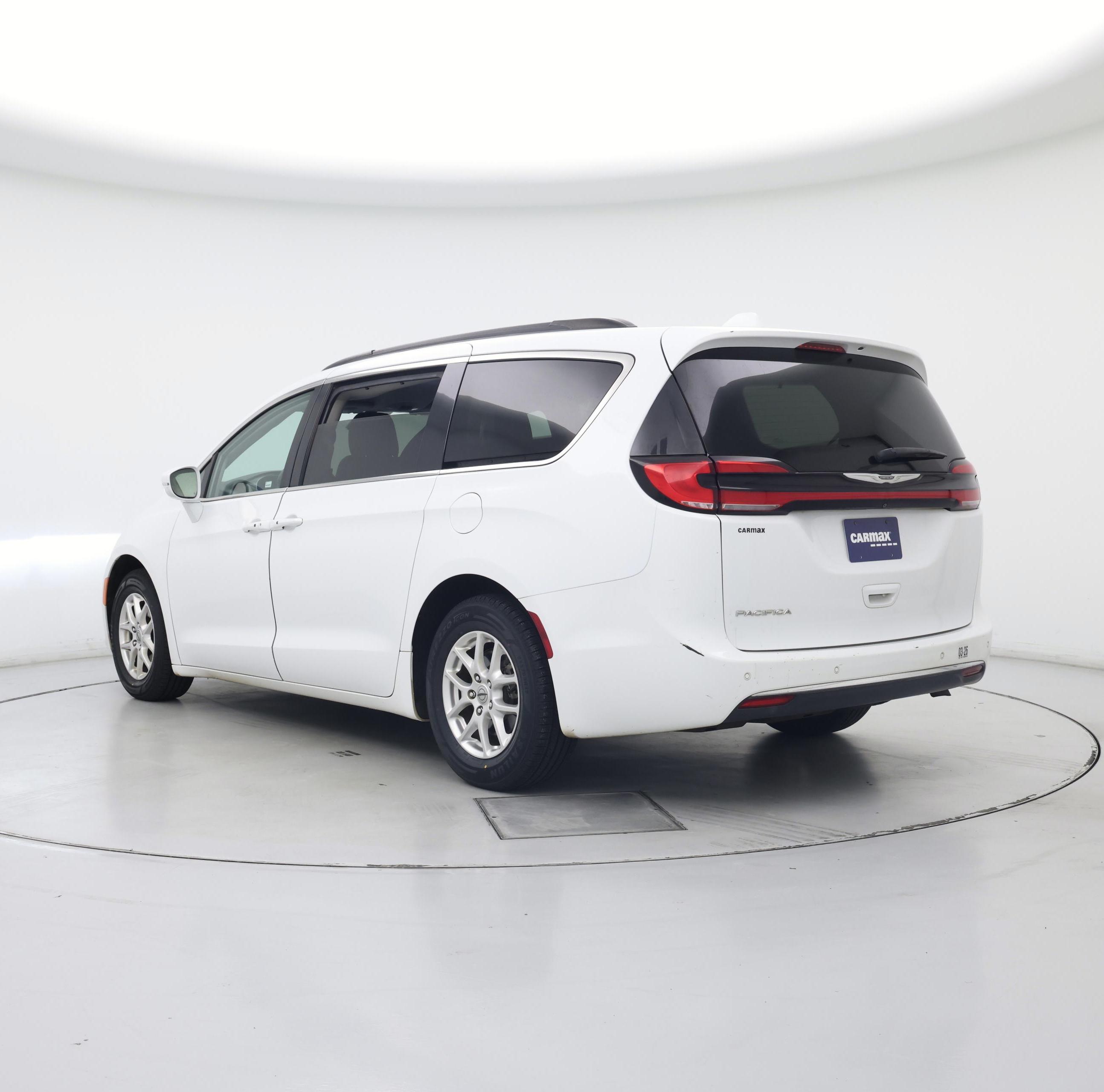 Thumbnail: 2022 Chrysler Pacifica - 2