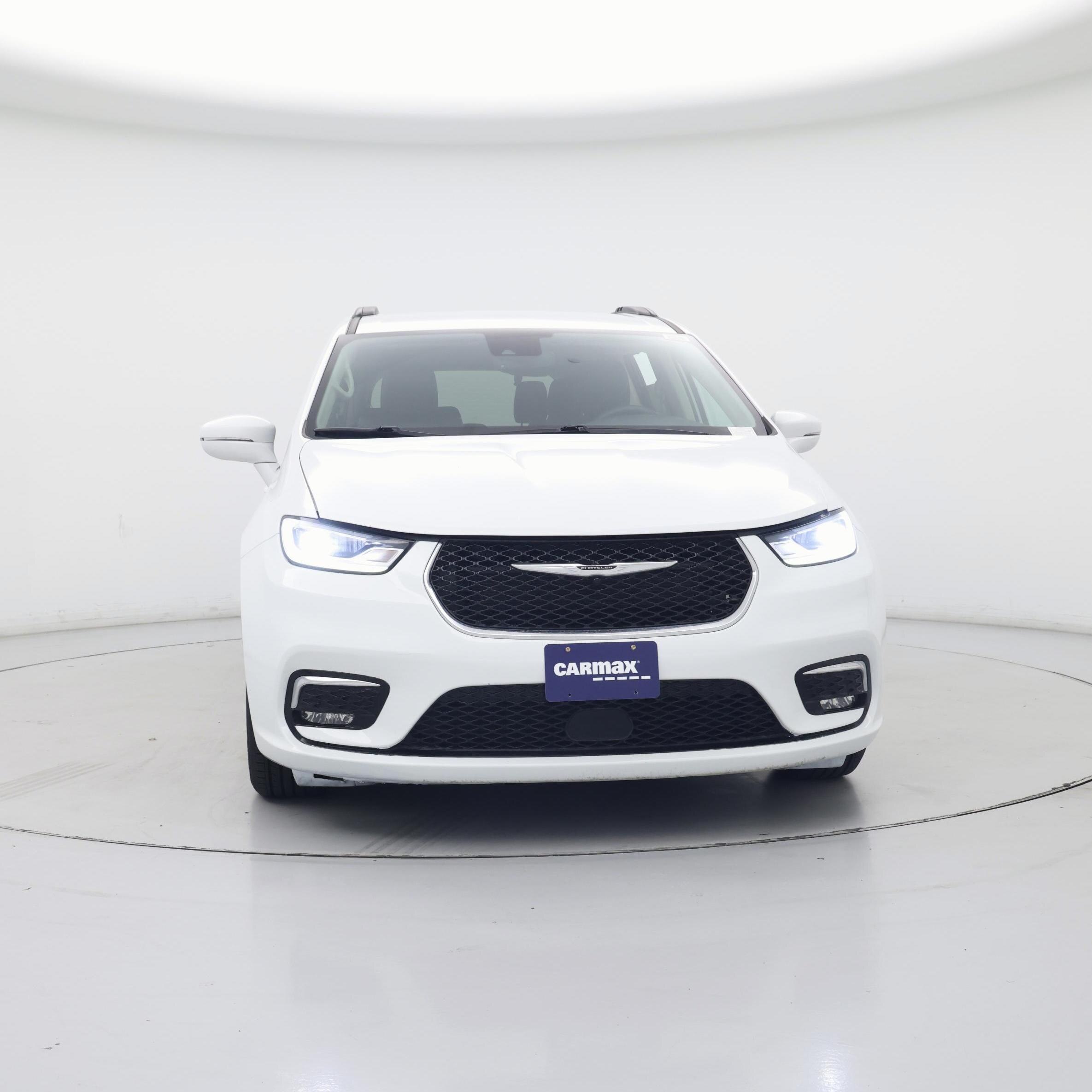 Thumbnail: 2022 Chrysler Pacifica - 5