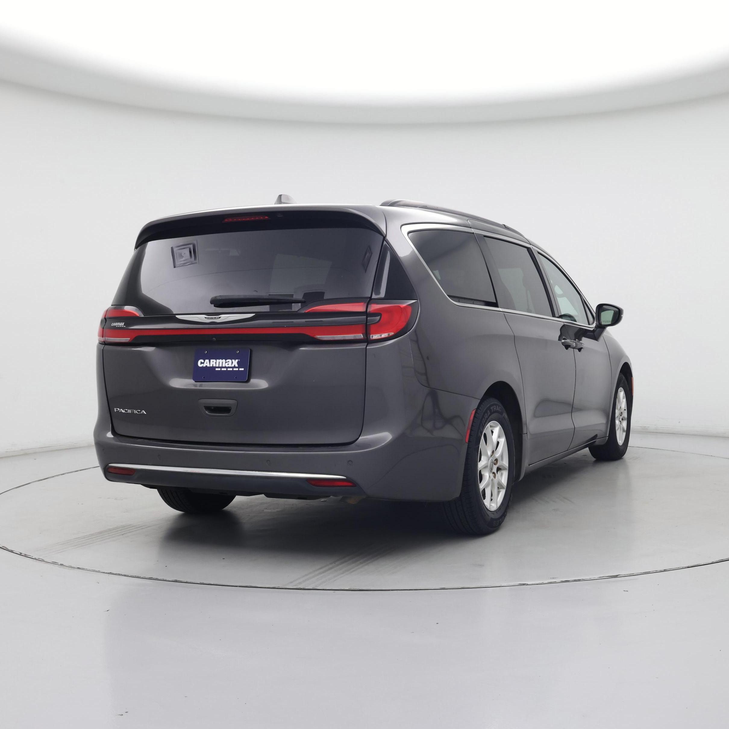 Thumbnail: 2022 Chrysler Pacifica - 8