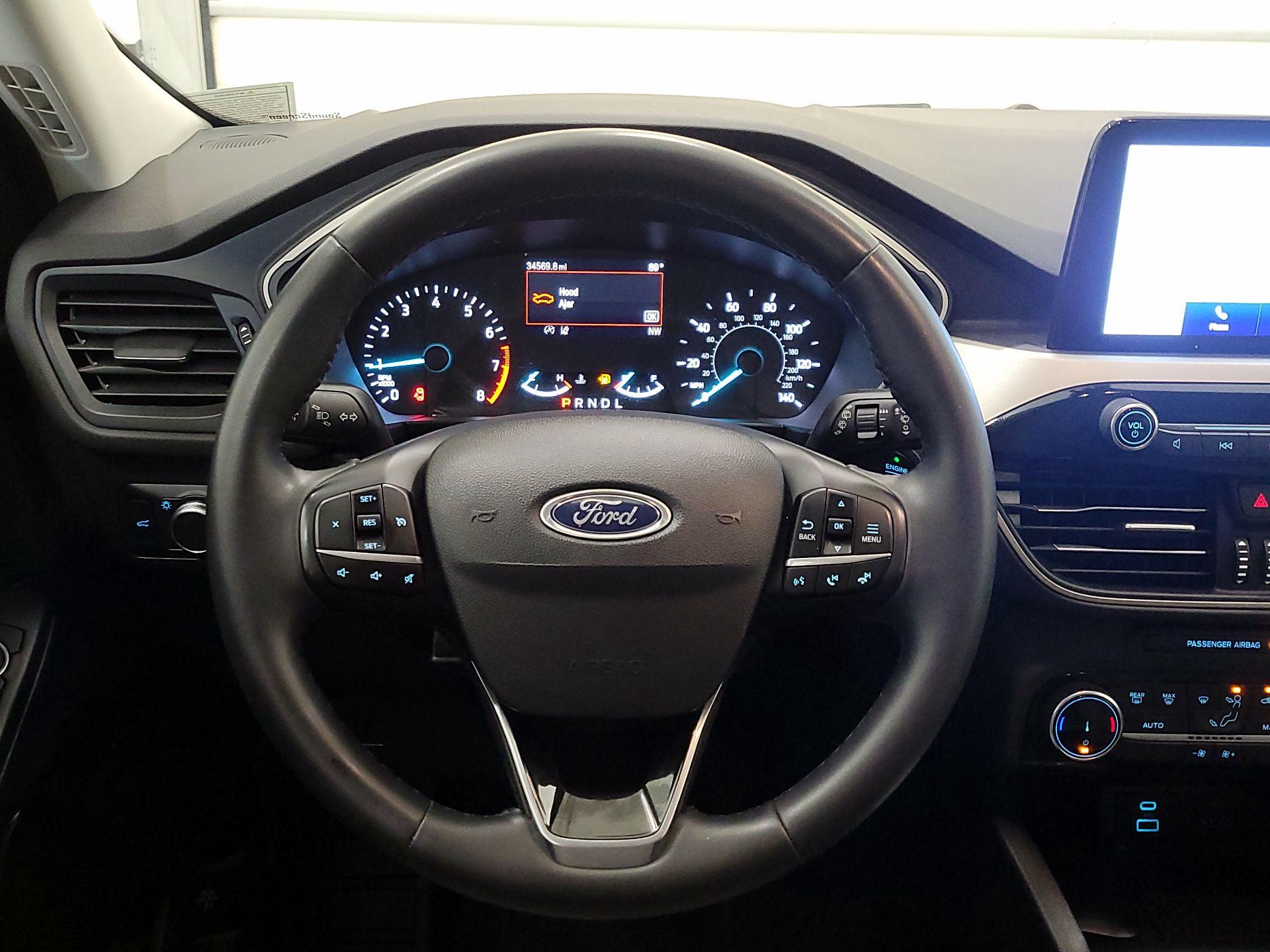Thumbnail: 2022 Ford Escape - 10