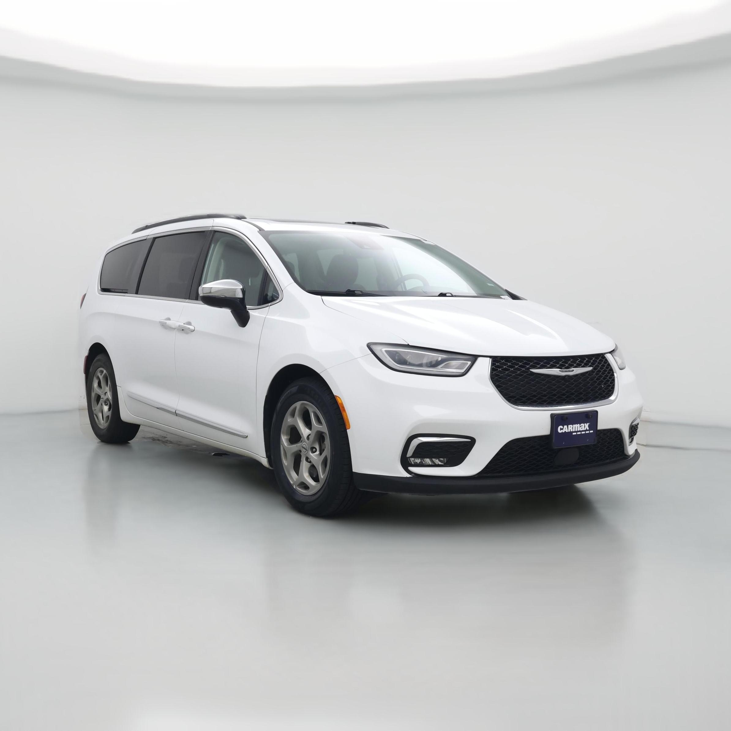 Thumbnail: 2023 Chrysler Pacifica - 1