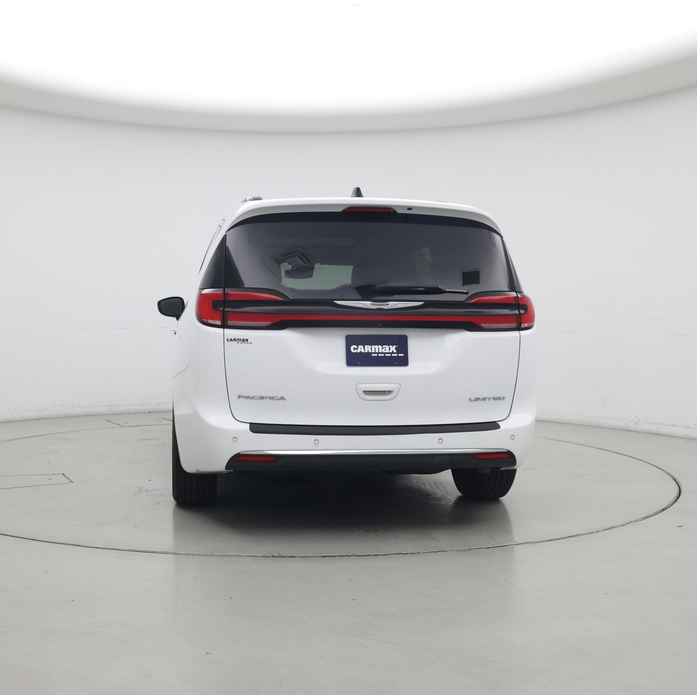 Thumbnail: 2023 Chrysler Pacifica - 6