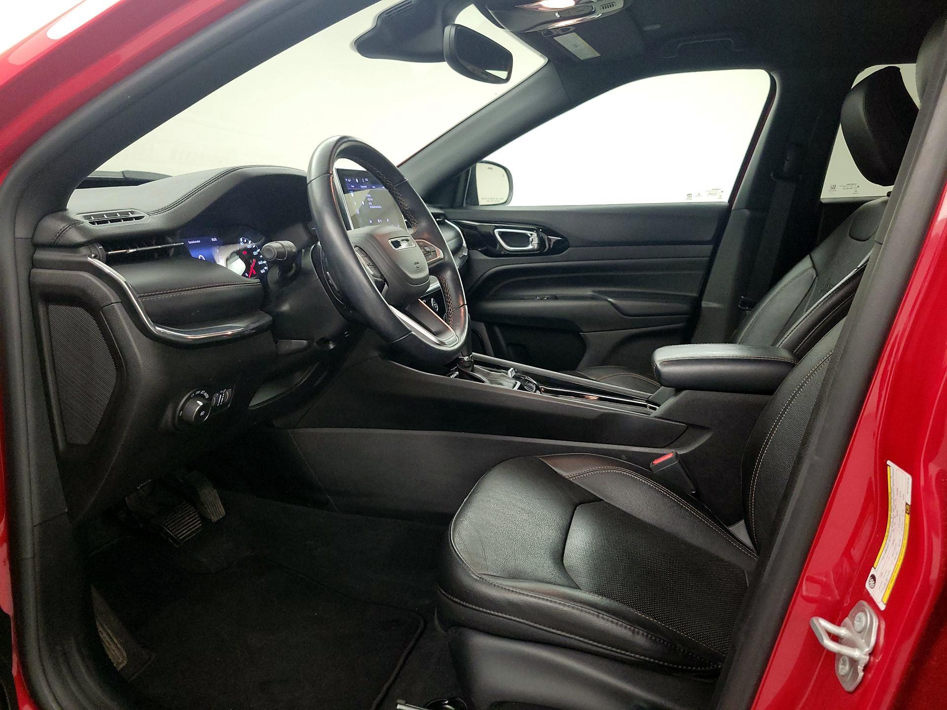 Thumbnail: 2022 Jeep Compass - 11