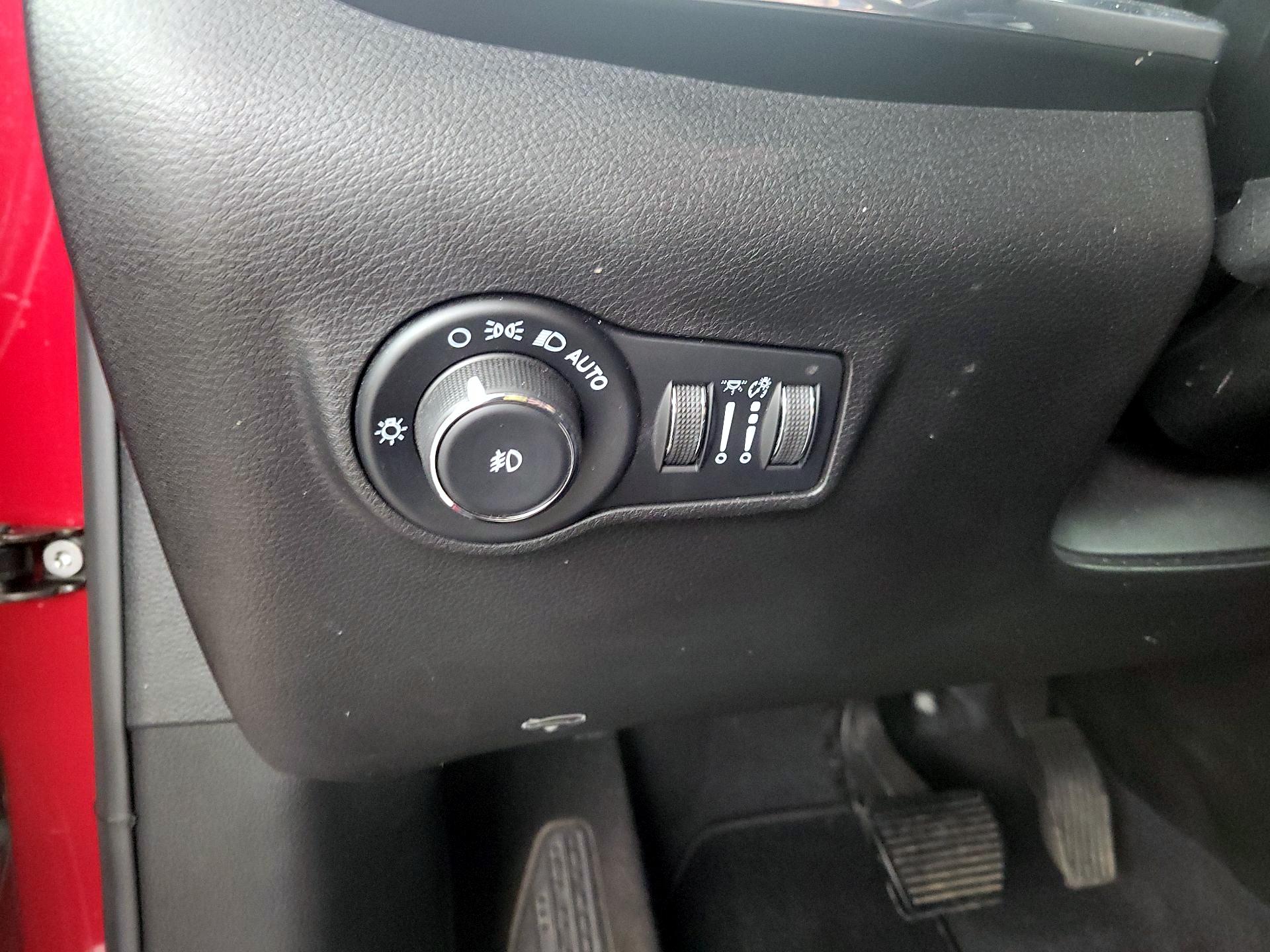 Thumbnail: 2022 Jeep Compass - 13