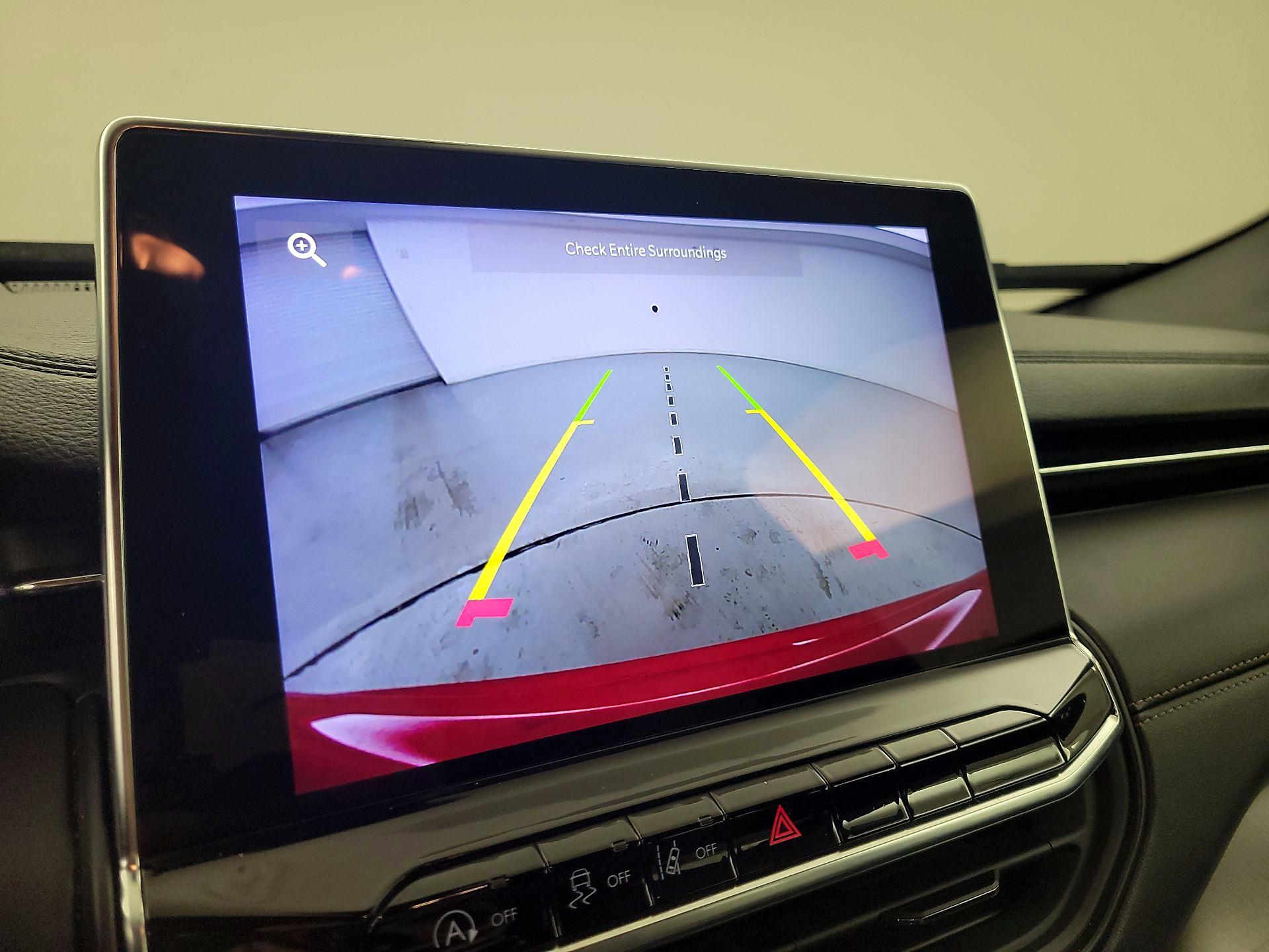 Thumbnail: 2022 Jeep Compass - 14