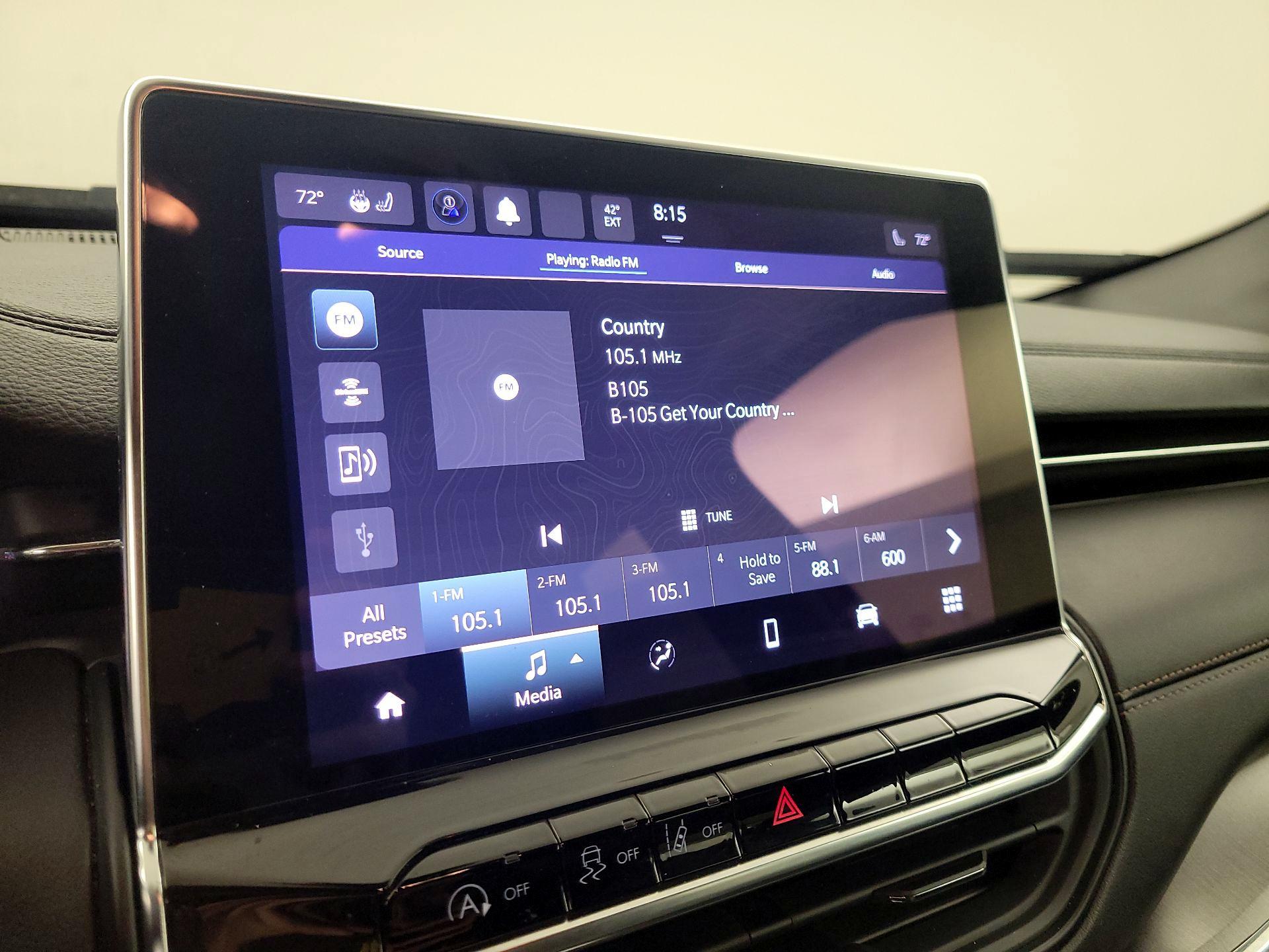 Thumbnail: 2022 Jeep Compass - 15