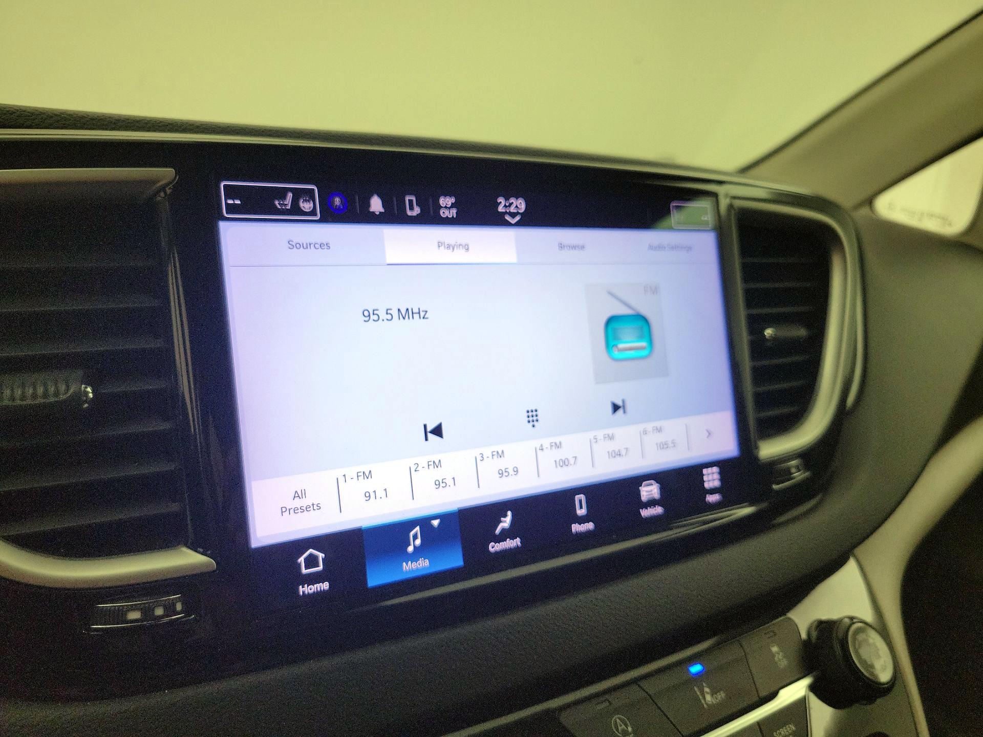 Thumbnail: 2022 Chrysler Pacifica - 15