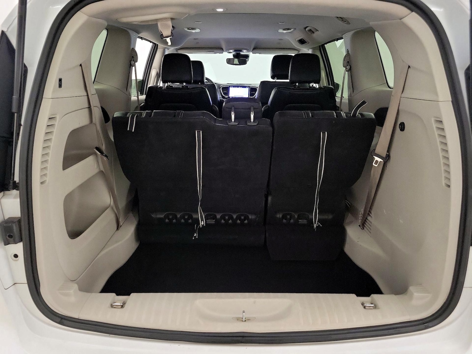 2022 Chrysler Pacifica Touring L - Photo 22
