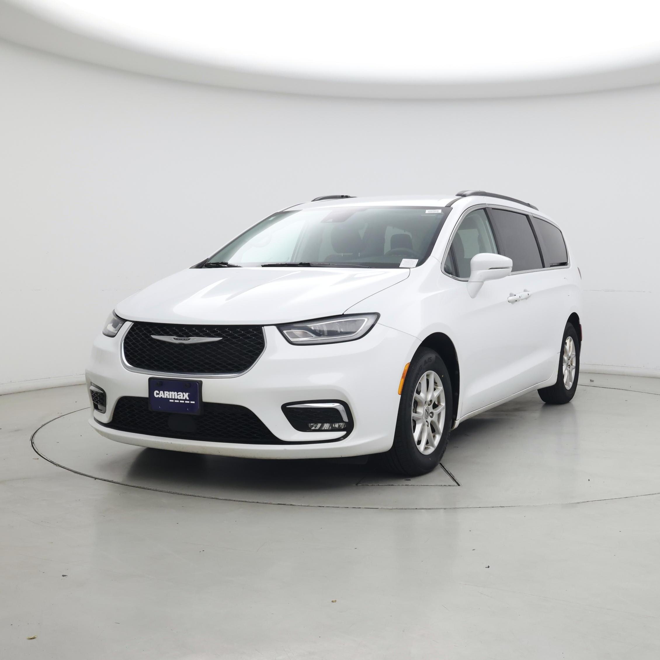 Thumbnail: 2022 Chrysler Pacifica - 4