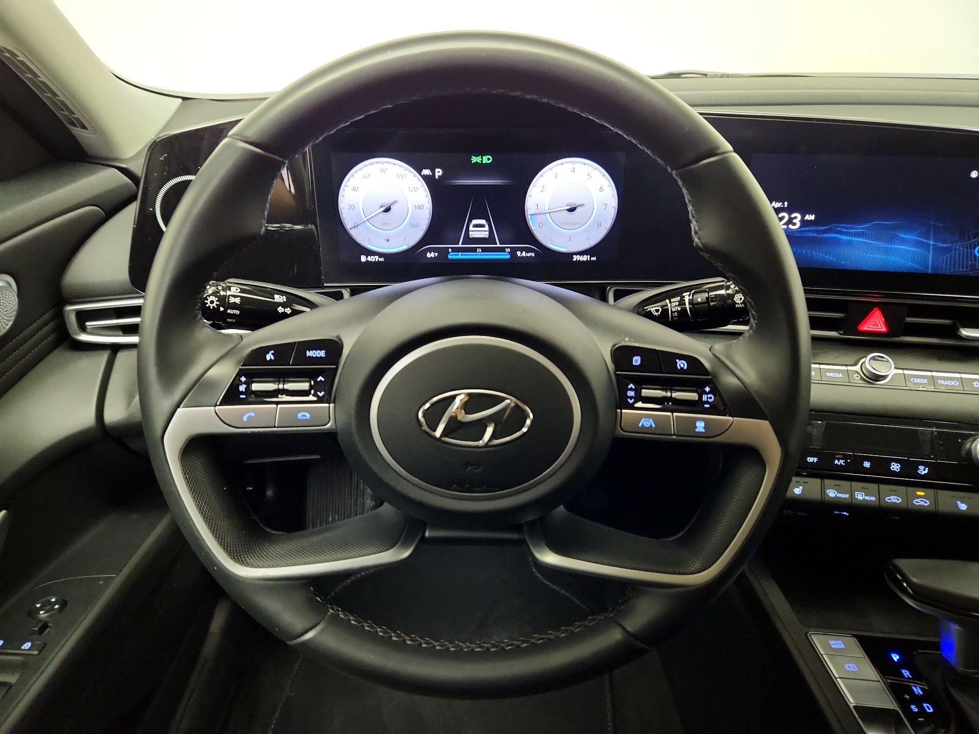 Thumbnail: 2023 Hyundai Elantra - 10