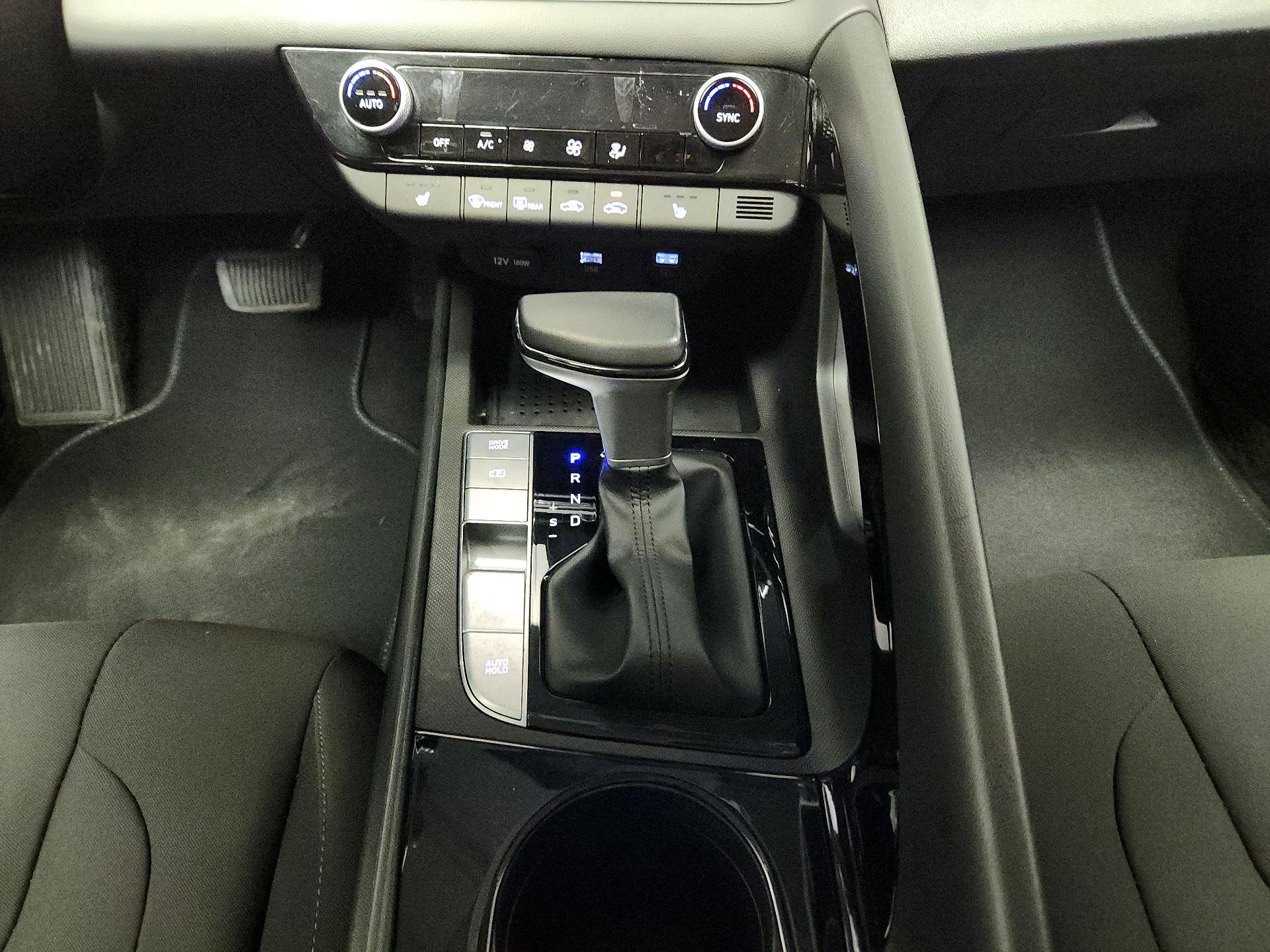 Thumbnail: 2023 Hyundai Elantra - 18