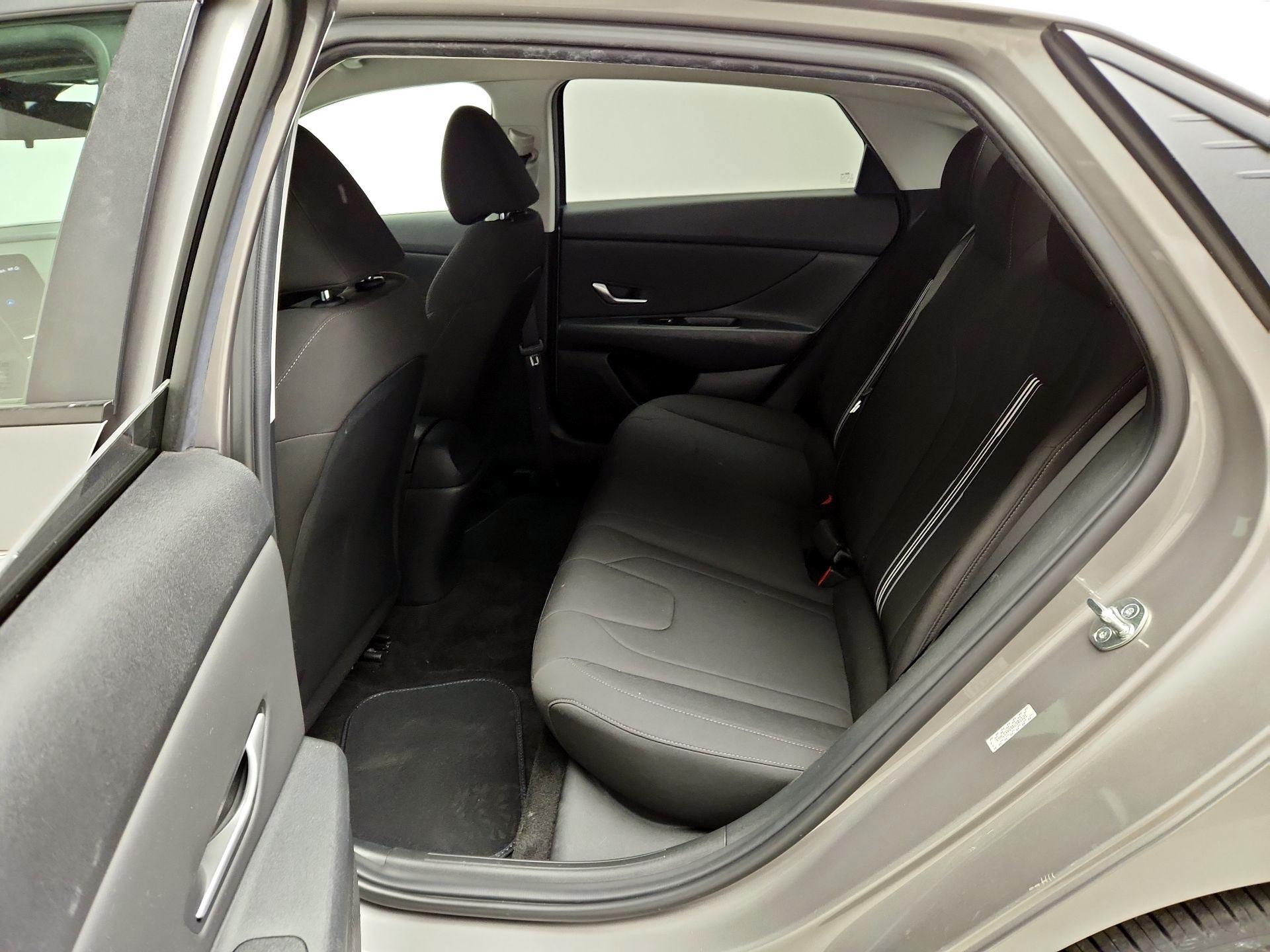 Thumbnail: 2023 Hyundai Elantra - 20