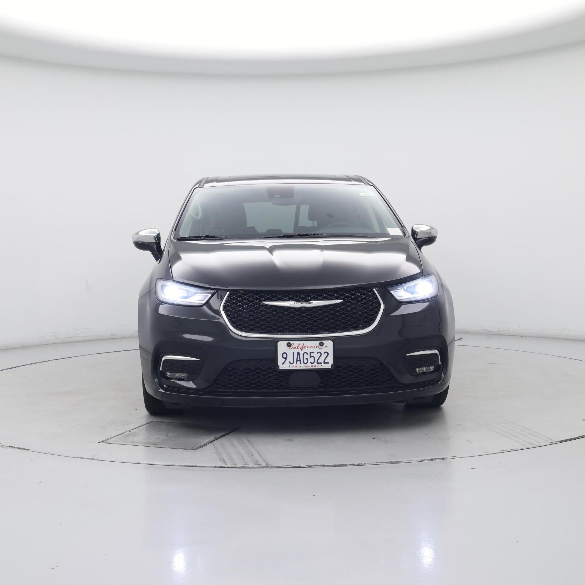Thumbnail: 2023 Chrysler Pacifica - 5