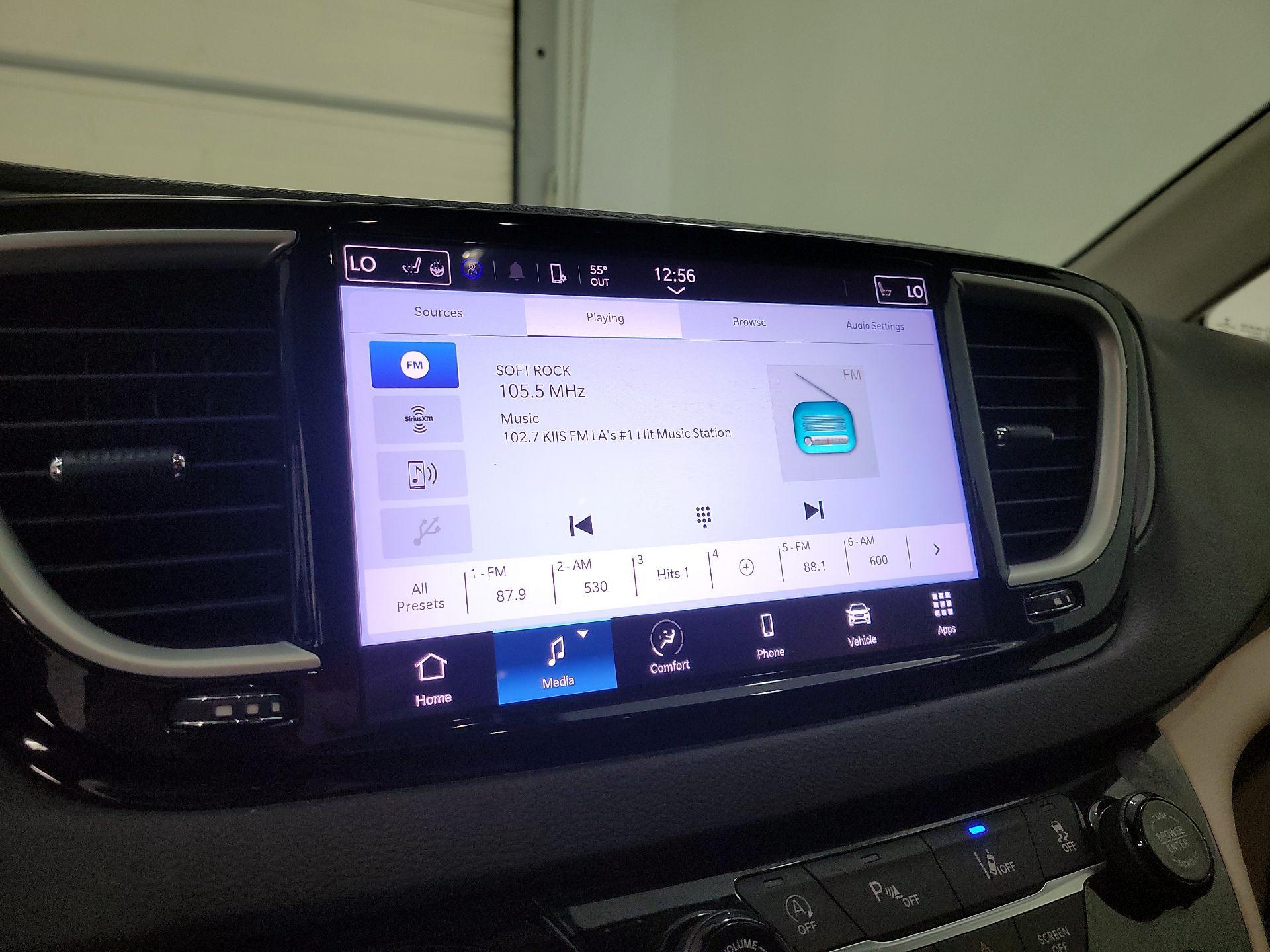 Thumbnail: 2022 Chrysler Pacifica - 15