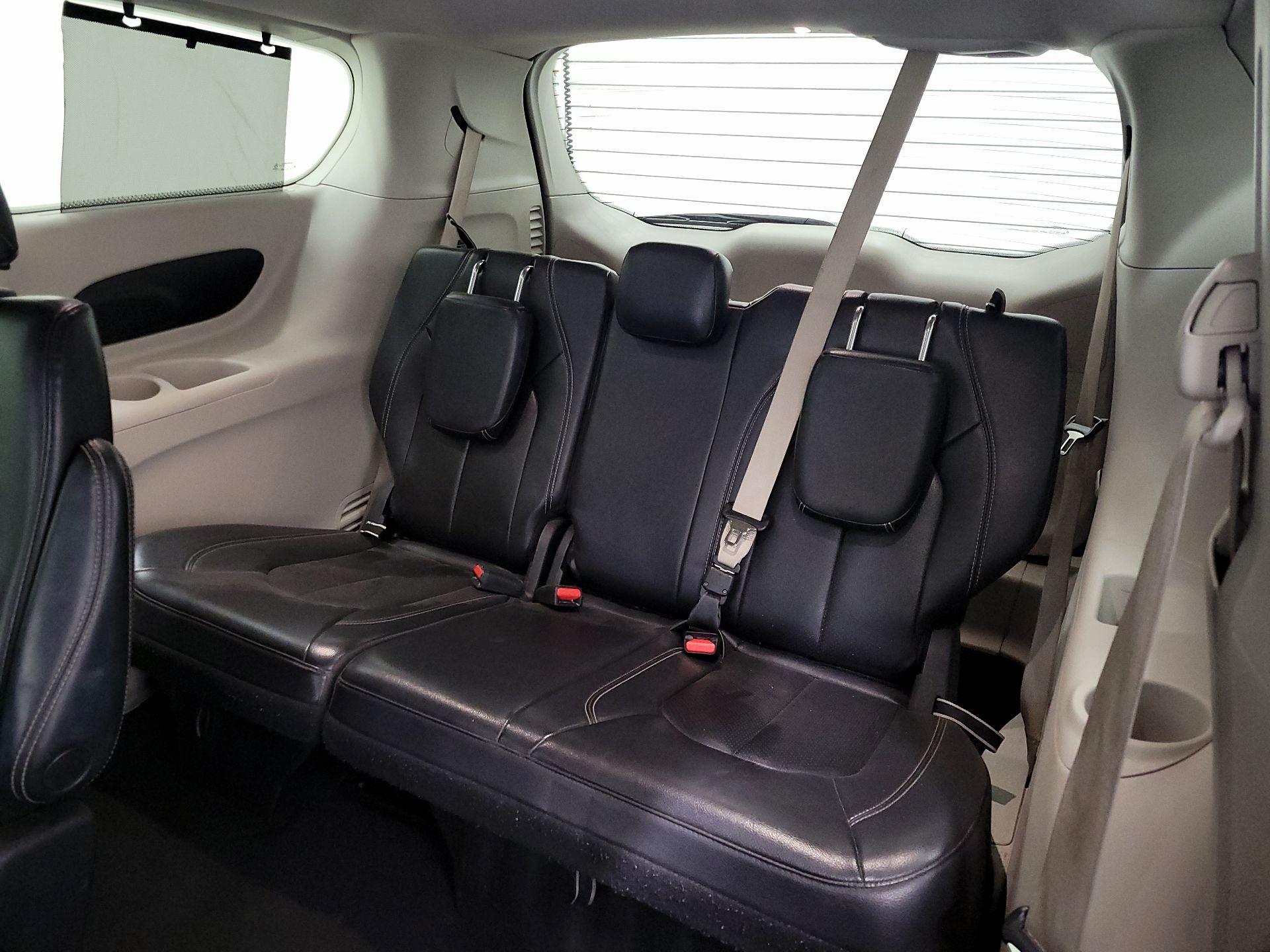 Thumbnail: 2022 Chrysler Pacifica - 20