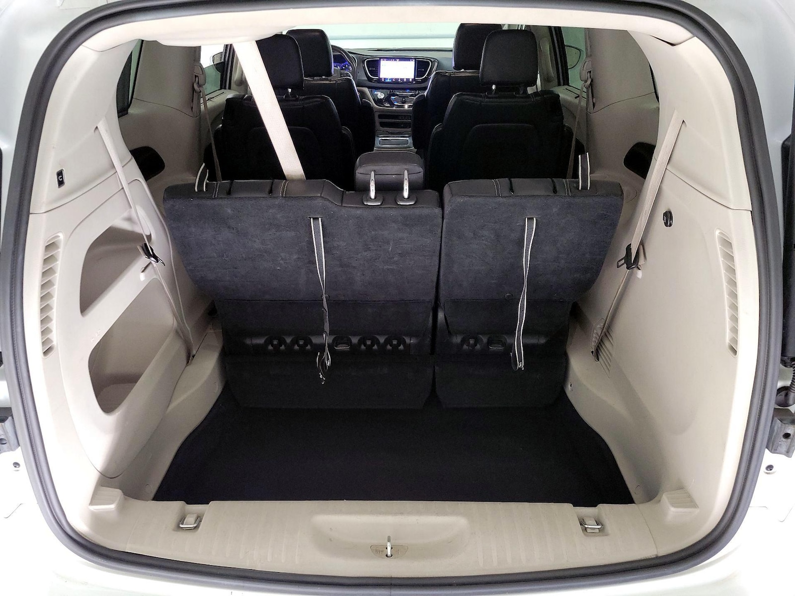 2022 Chrysler Pacifica Touring L - Photo 22
