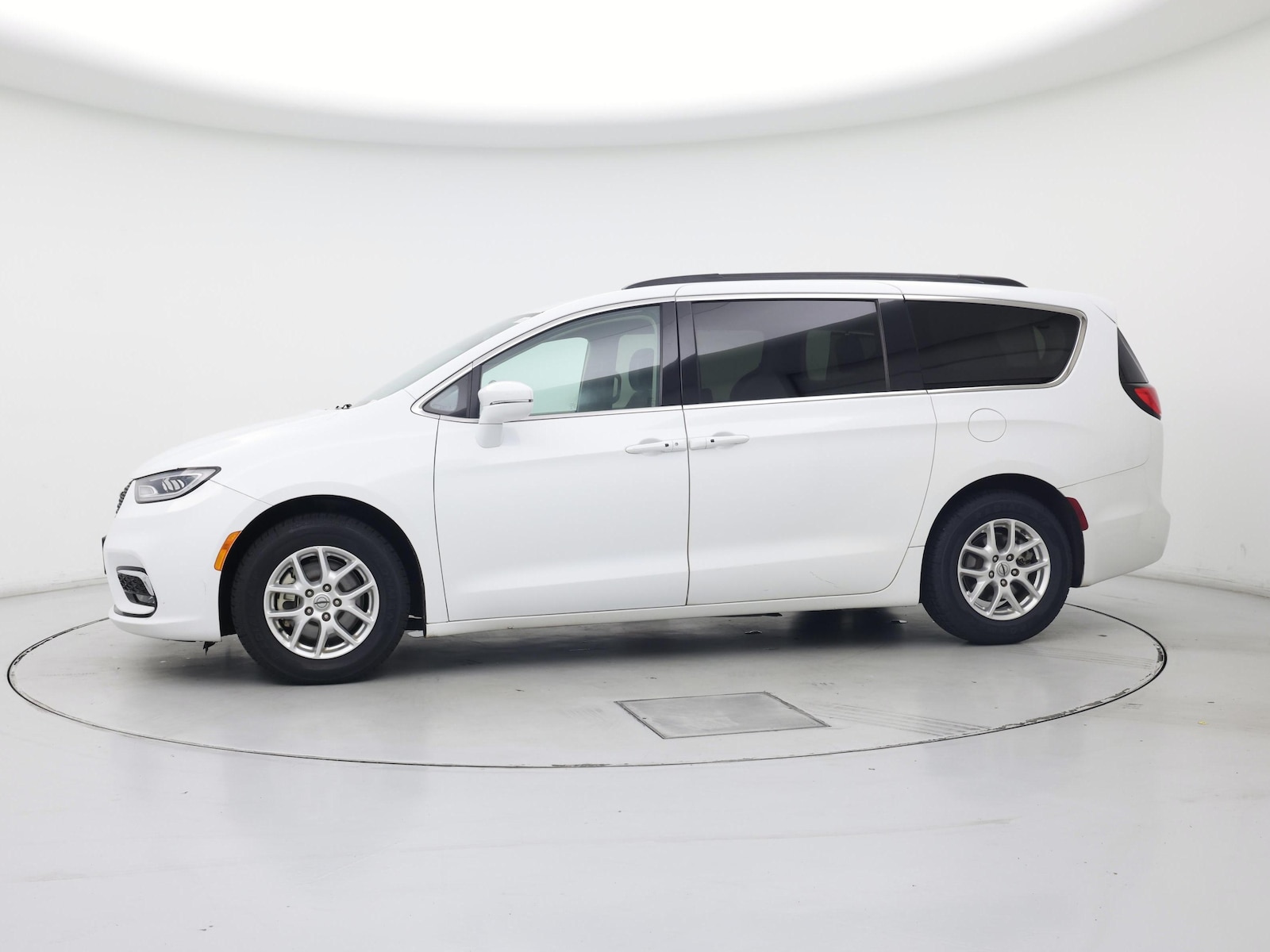 2022 Chrysler Pacifica Touring L - Photo 4