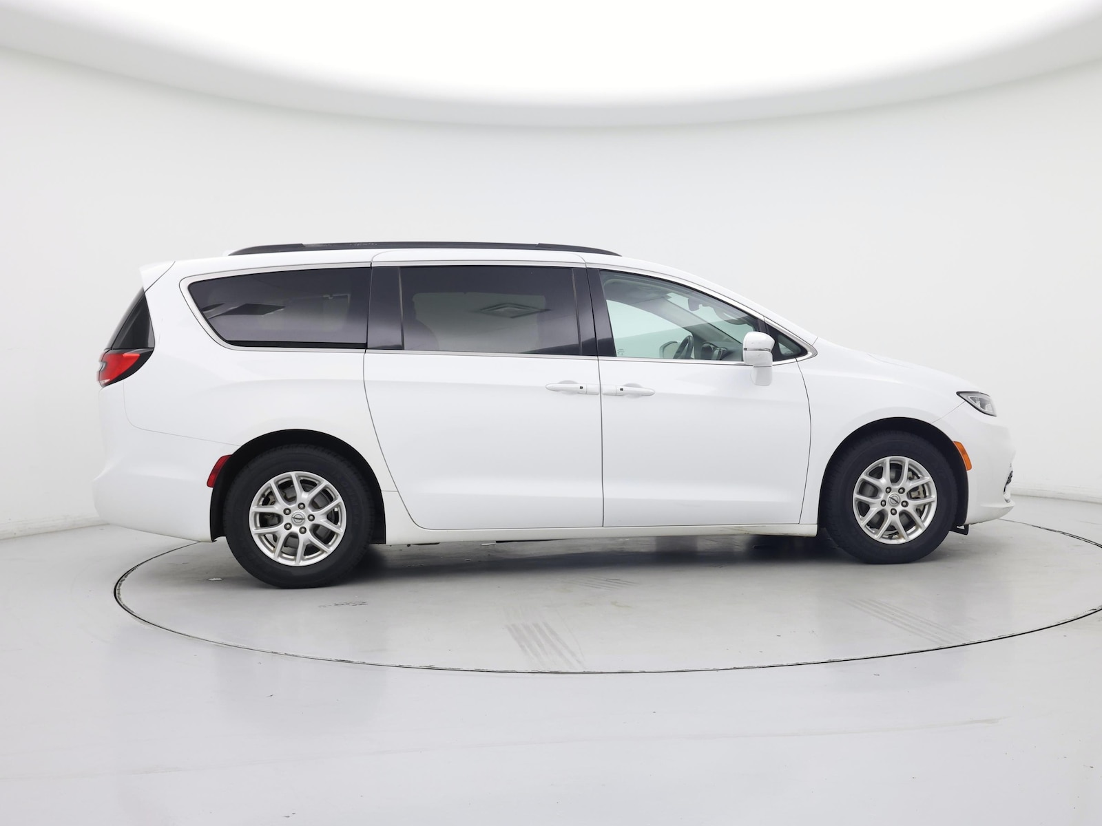 2022 Chrysler Pacifica Touring L - Photo 8