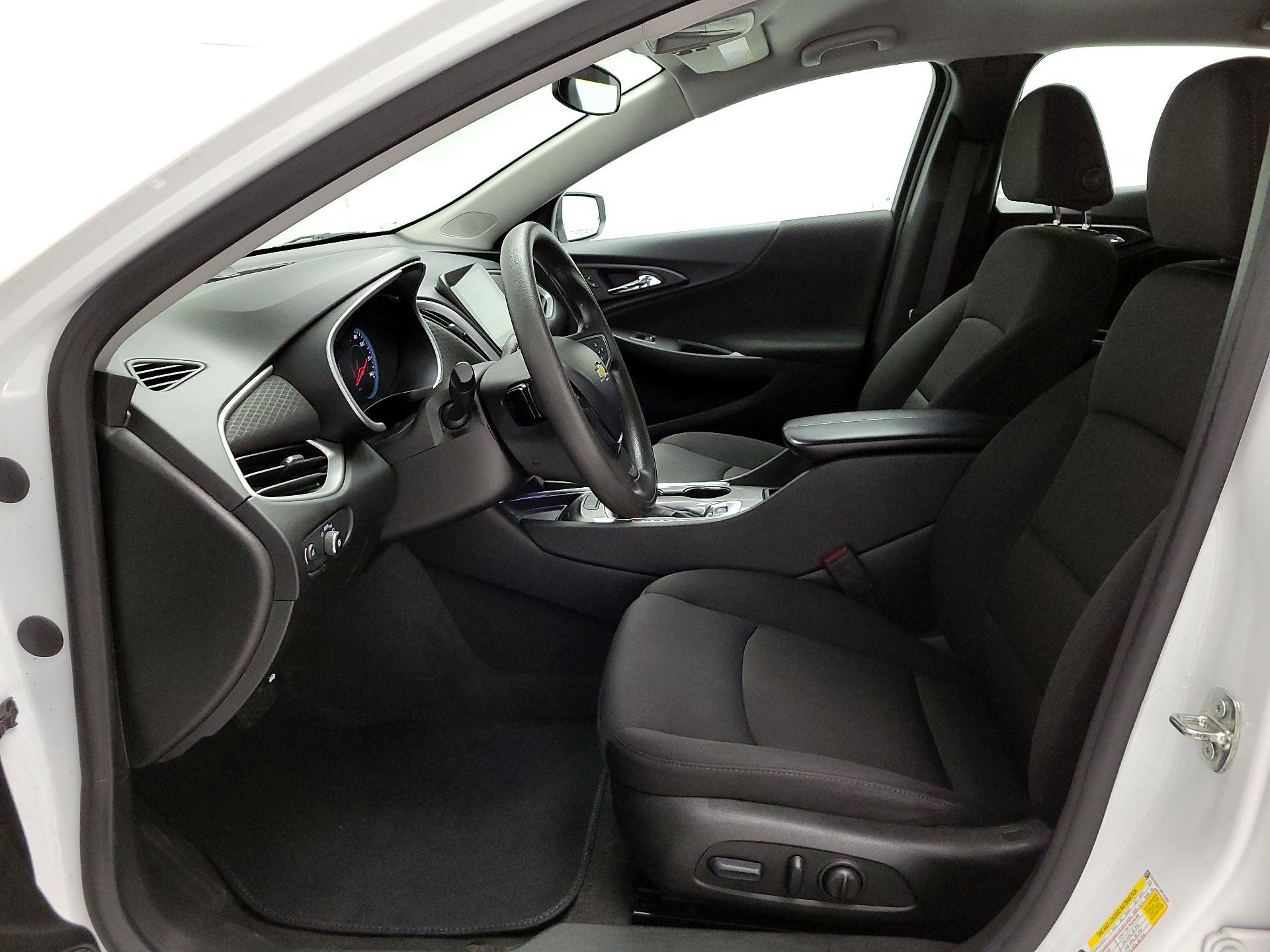 Thumbnail: 2024 Chevrolet Malibu - 11