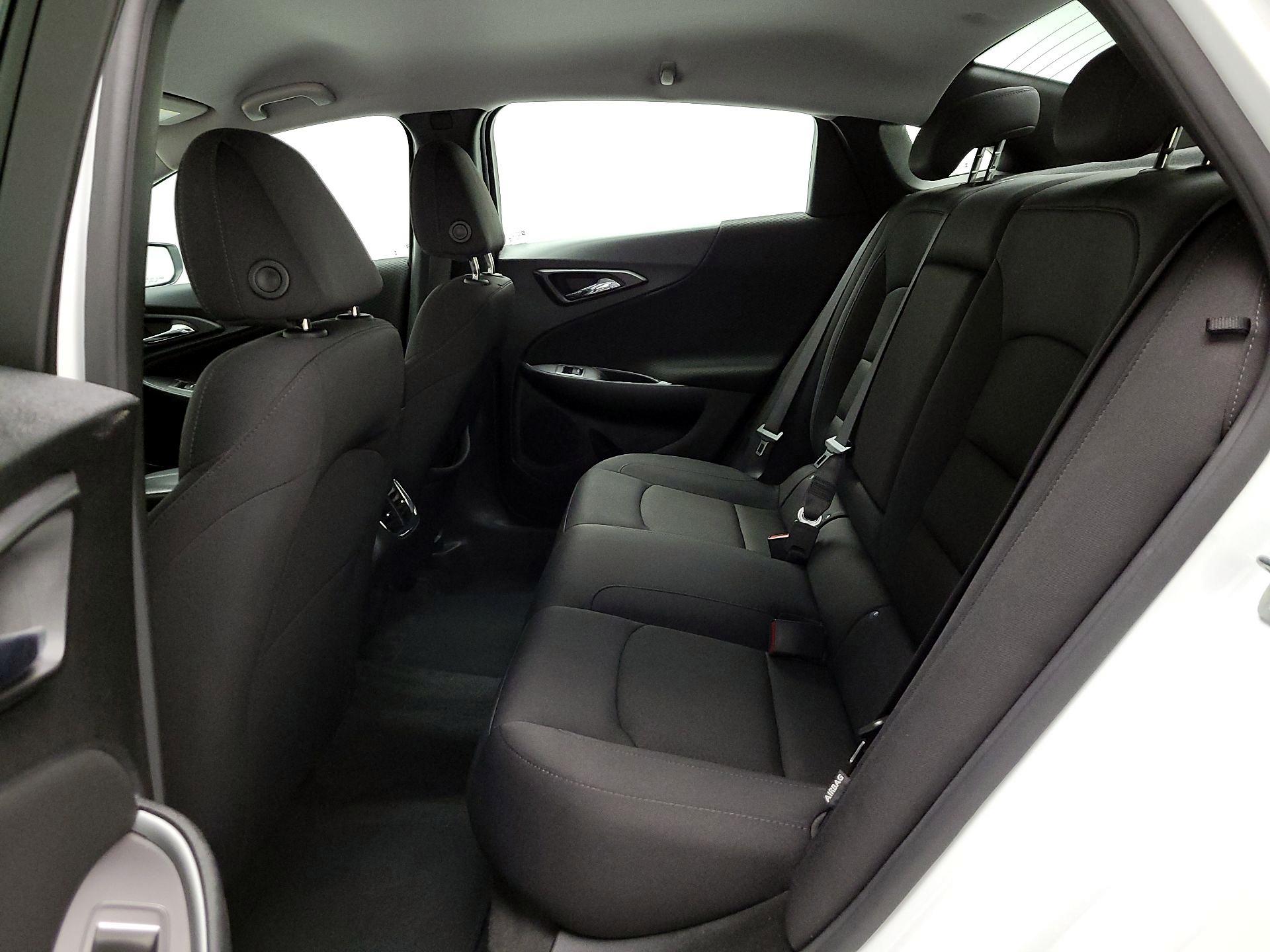 Thumbnail: 2024 Chevrolet Malibu - 18