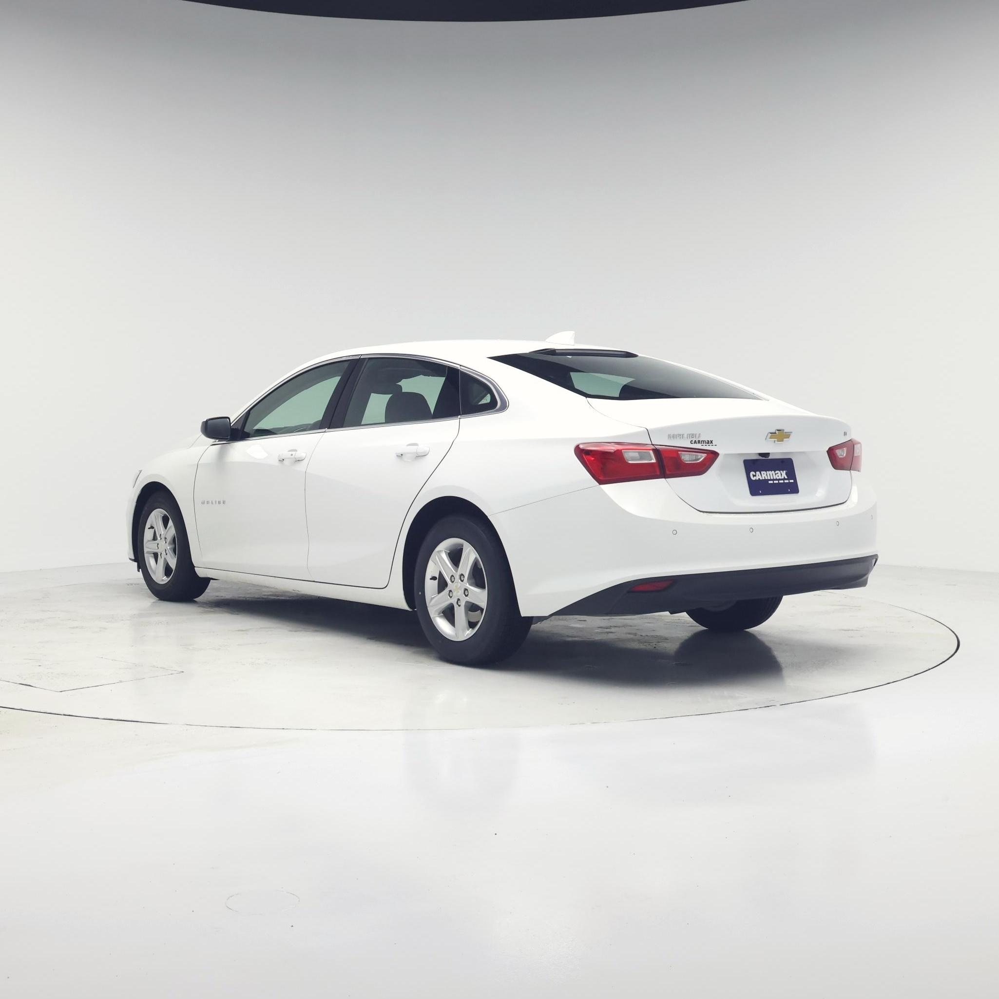 Thumbnail: 2024 Chevrolet Malibu - 2