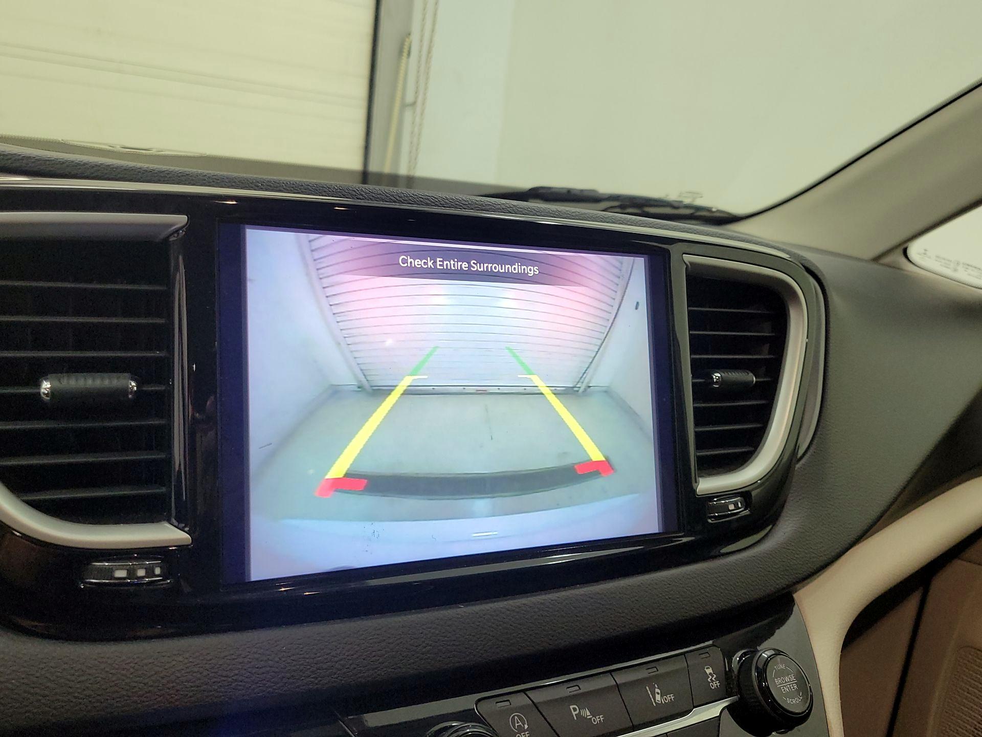 Thumbnail: 2022 Chrysler Pacifica - 14