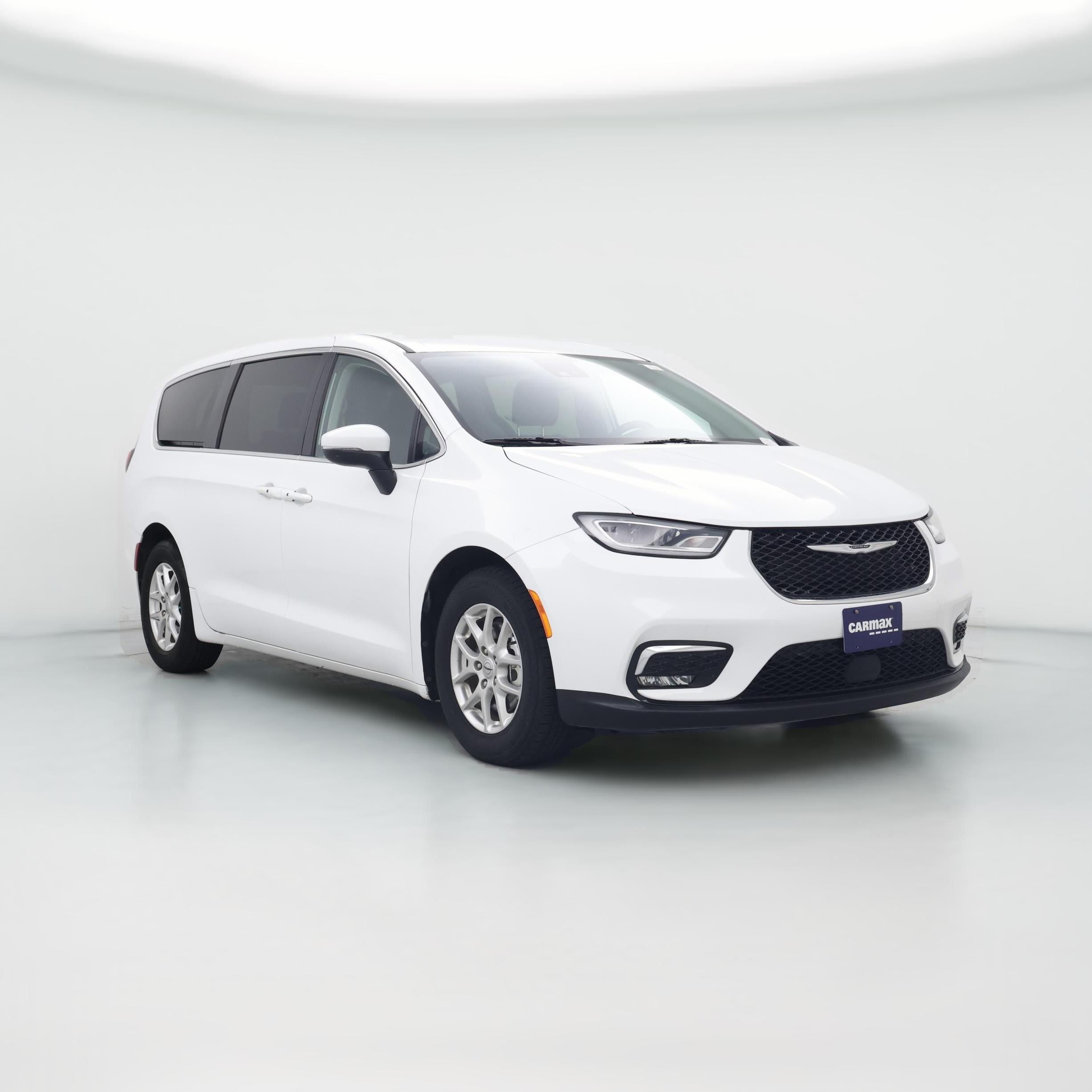 Thumbnail: 2023 Chrysler Pacifica - 1