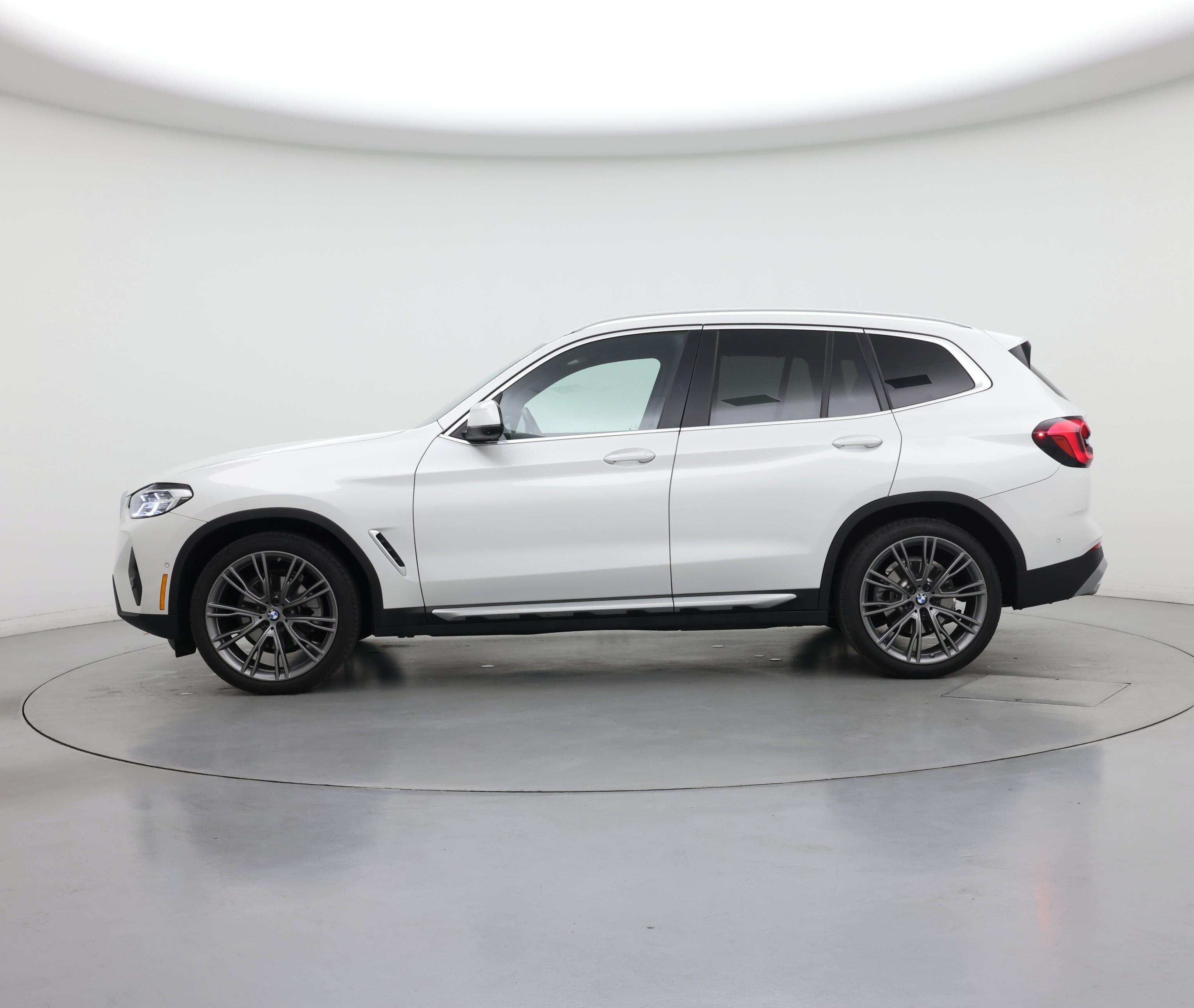Thumbnail: 2023 BMW X3 - 3