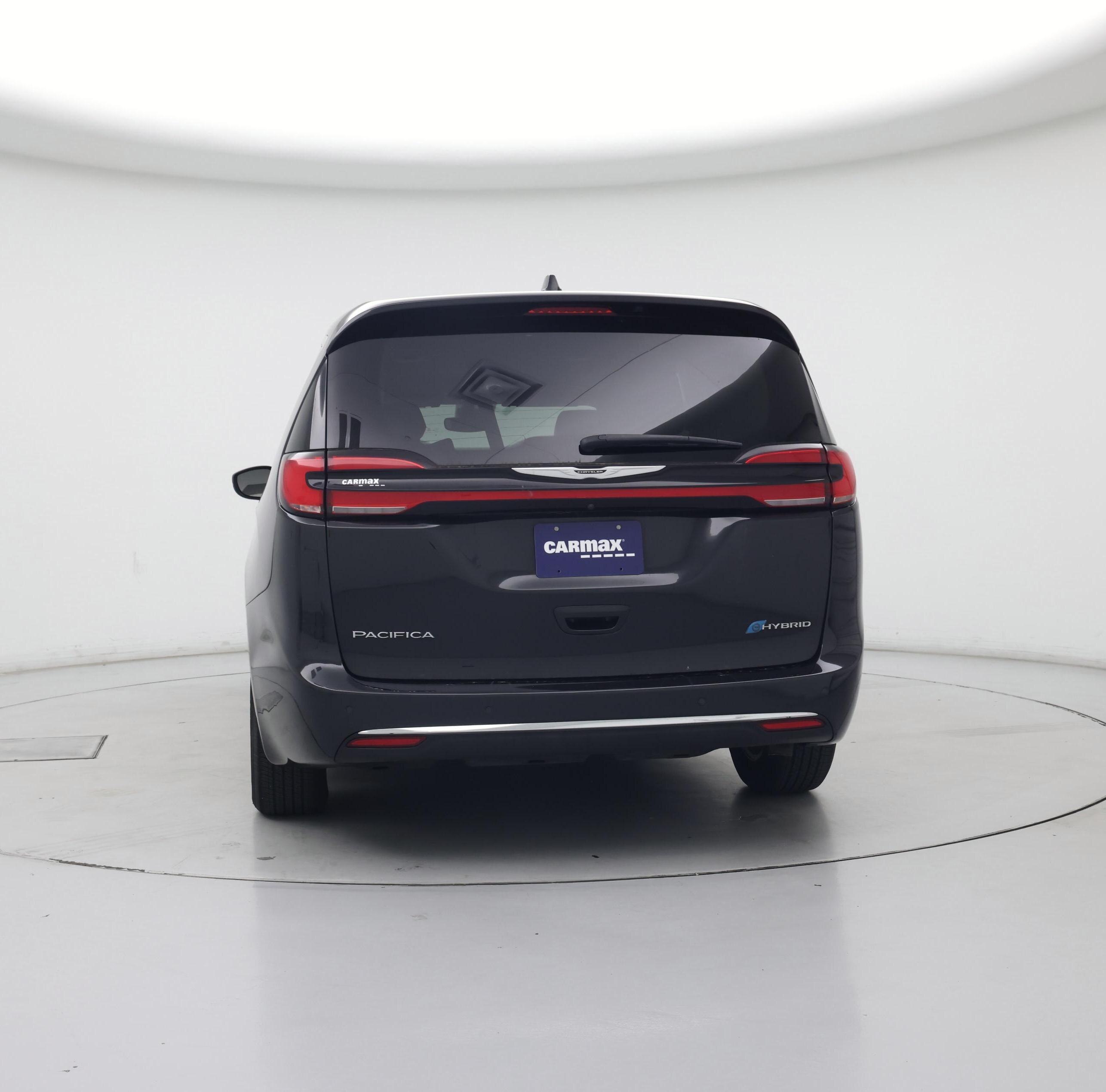 Thumbnail: 2023 Chrysler Pacifica - 6