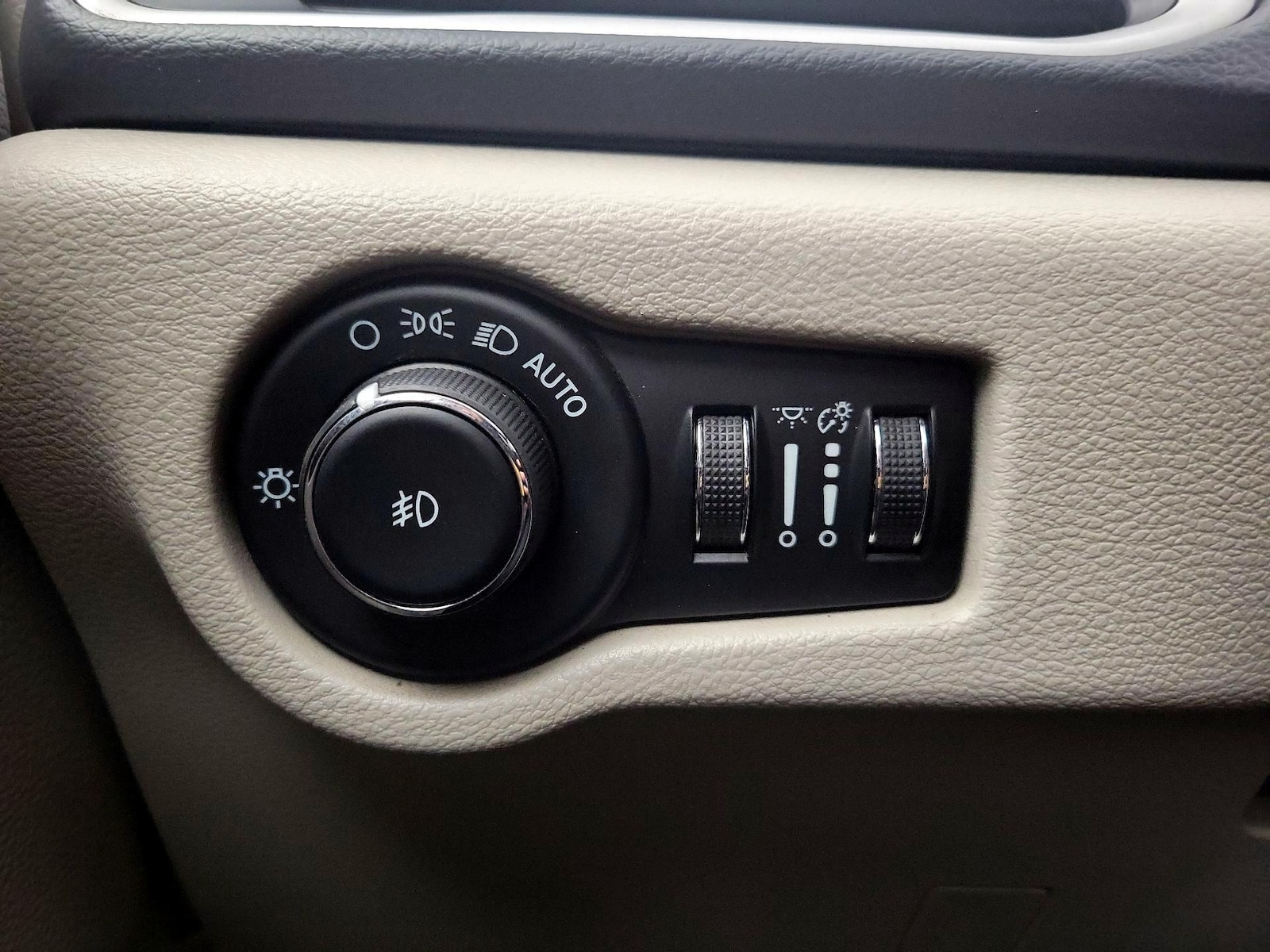 2022 Chrysler Pacifica Touring L - Photo 14