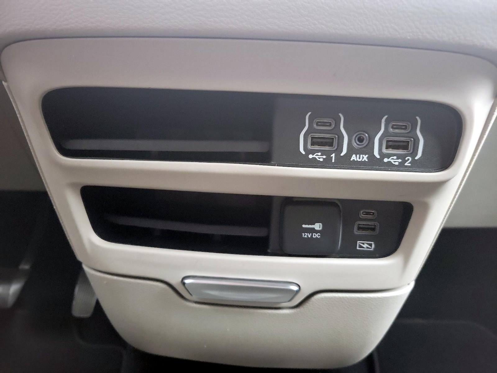 2022 Chrysler Pacifica Touring L - Photo 19