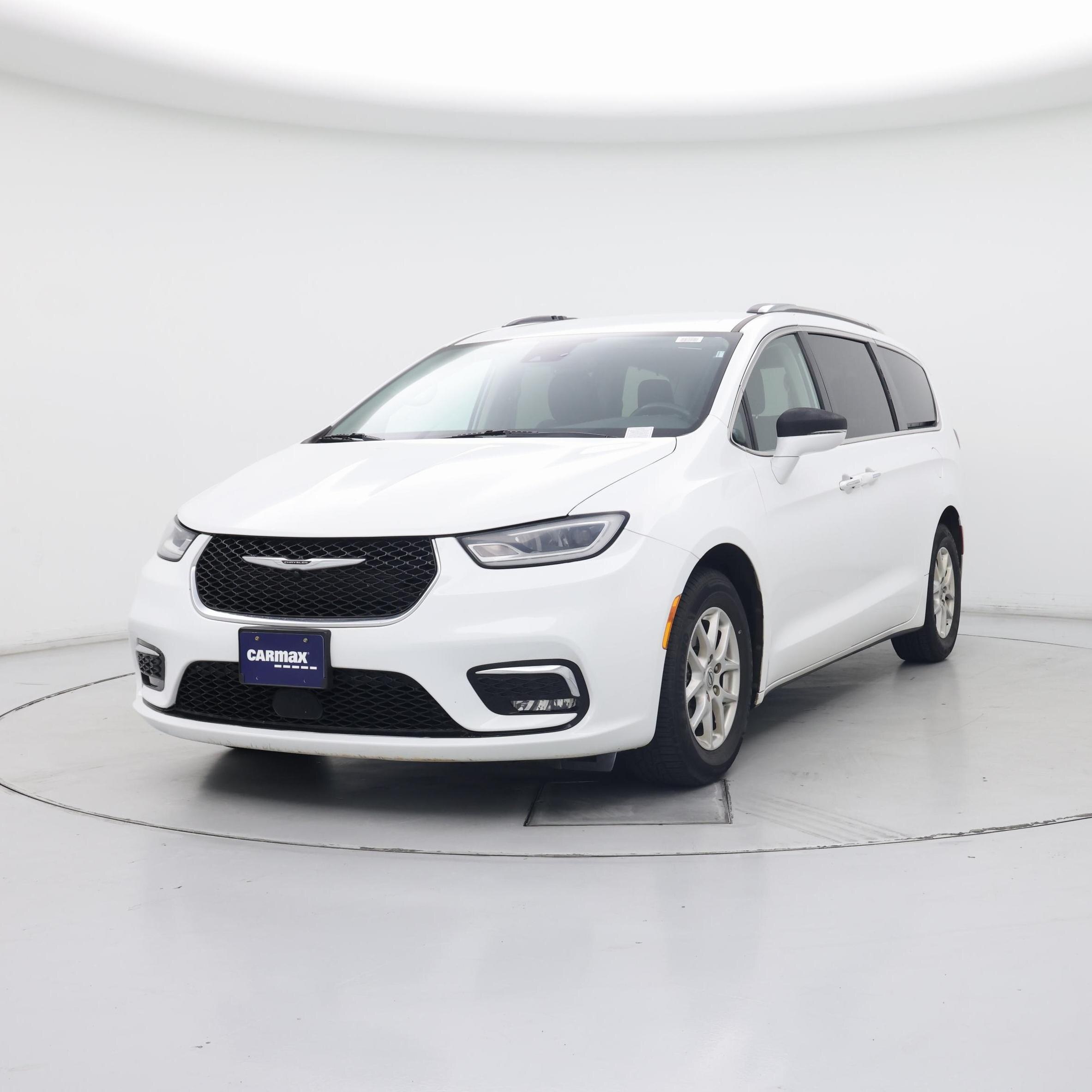 Thumbnail: 2021 Chrysler Pacifica - 4