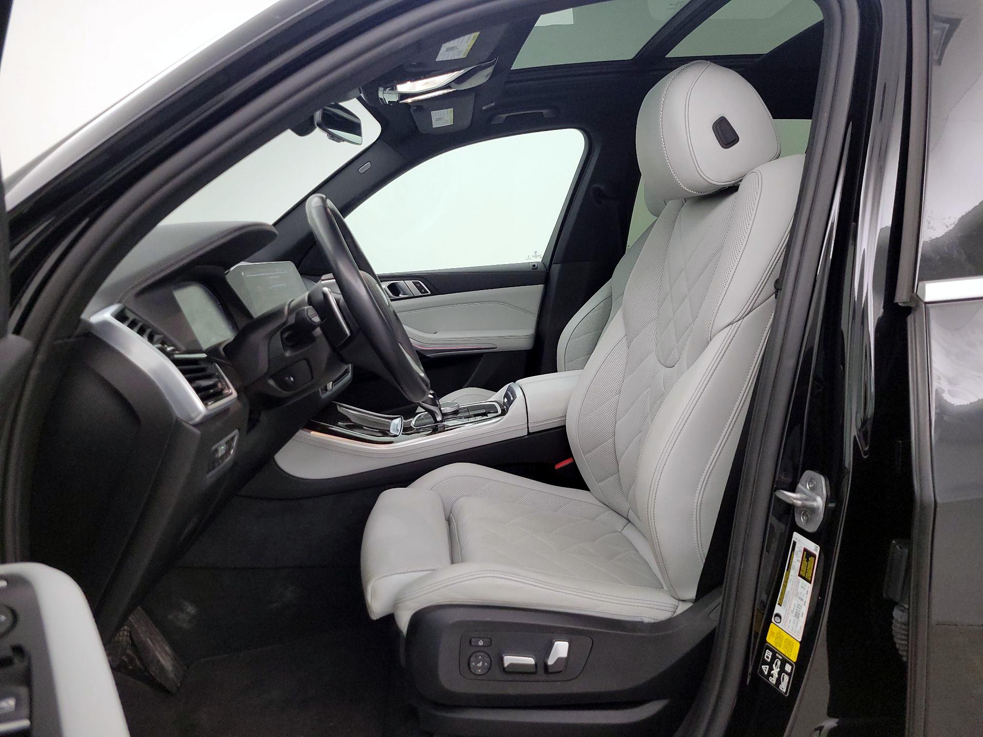 Thumbnail: 2023 BMW X5 - 11