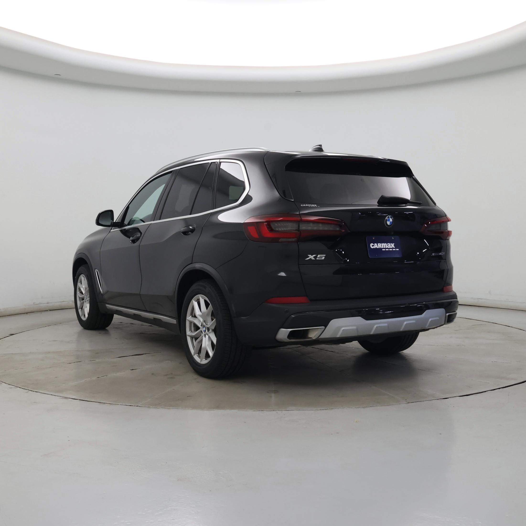 Thumbnail: 2023 BMW X5 - 2
