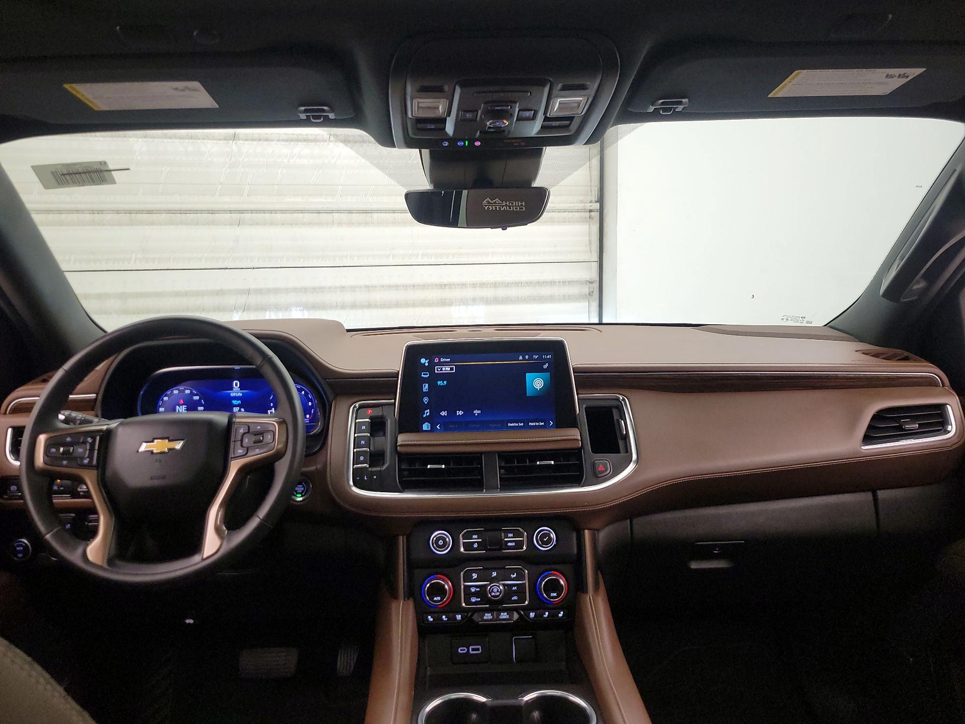 Thumbnail: 2023 Chevrolet Suburban - 9