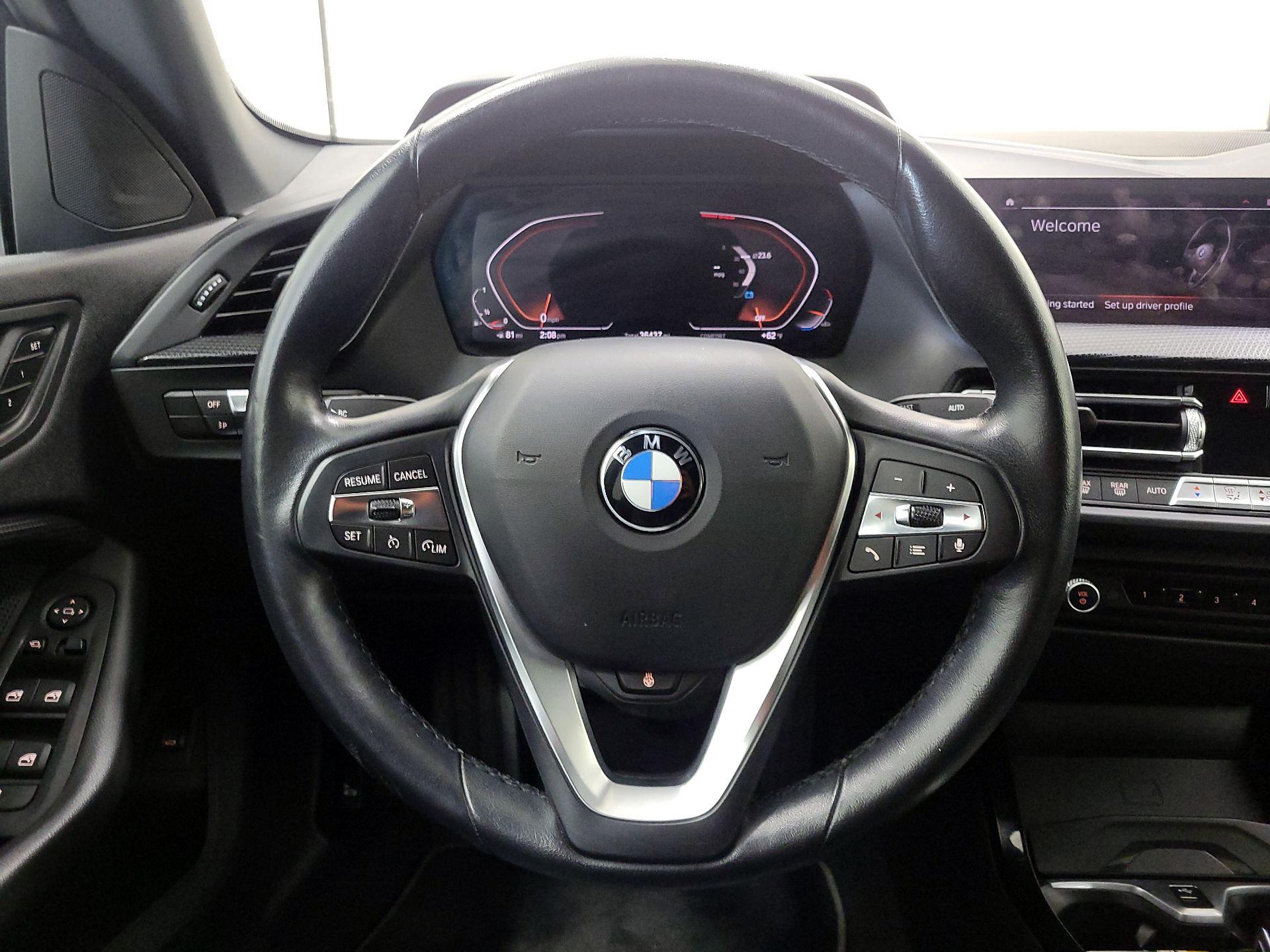 Thumbnail: 2023 BMW 2 Series - 10