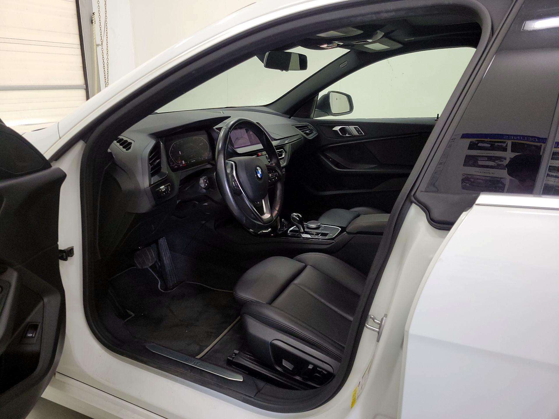 Thumbnail: 2023 BMW 2 Series - 11