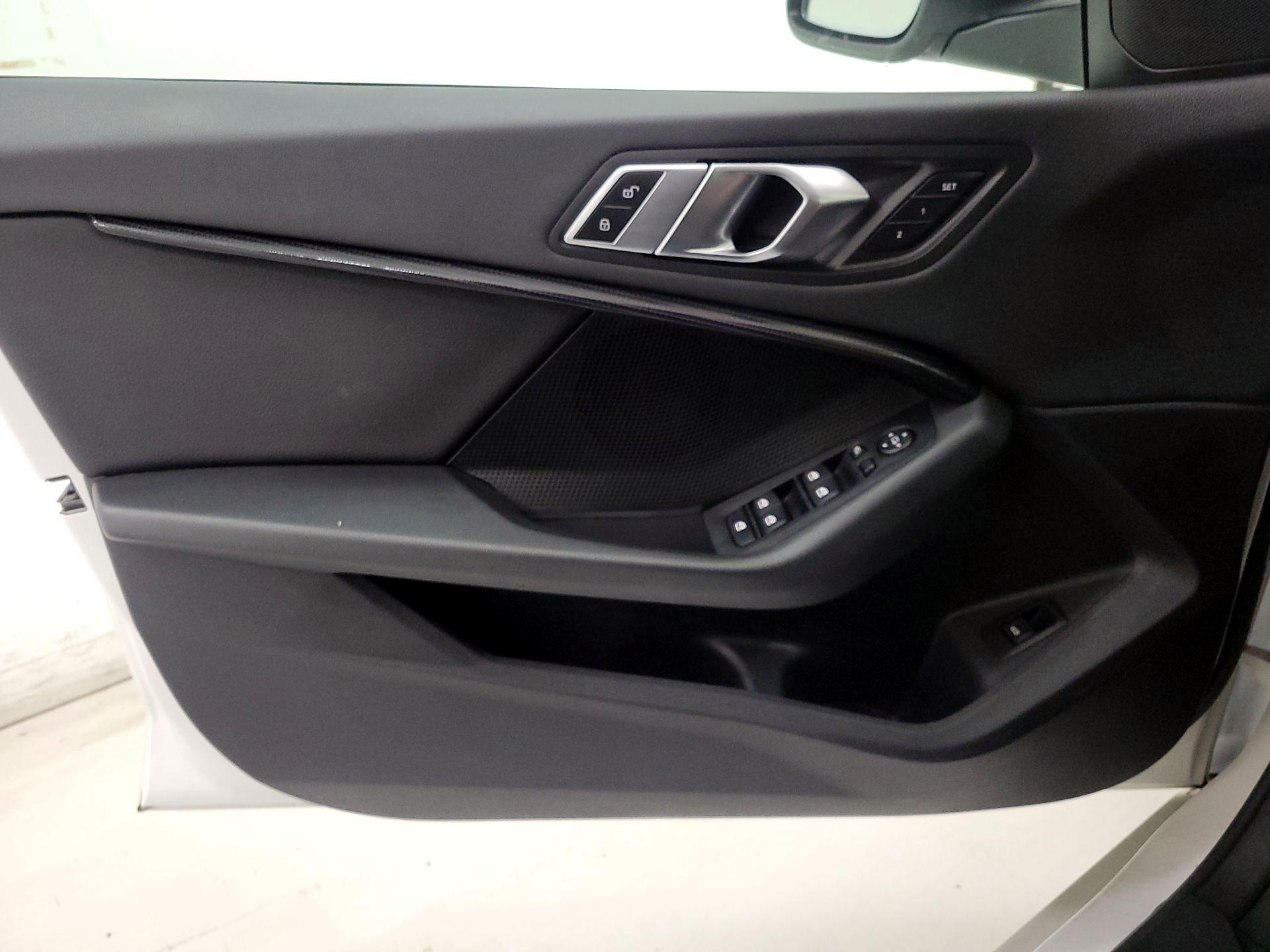 Thumbnail: 2023 BMW 2 Series - 12