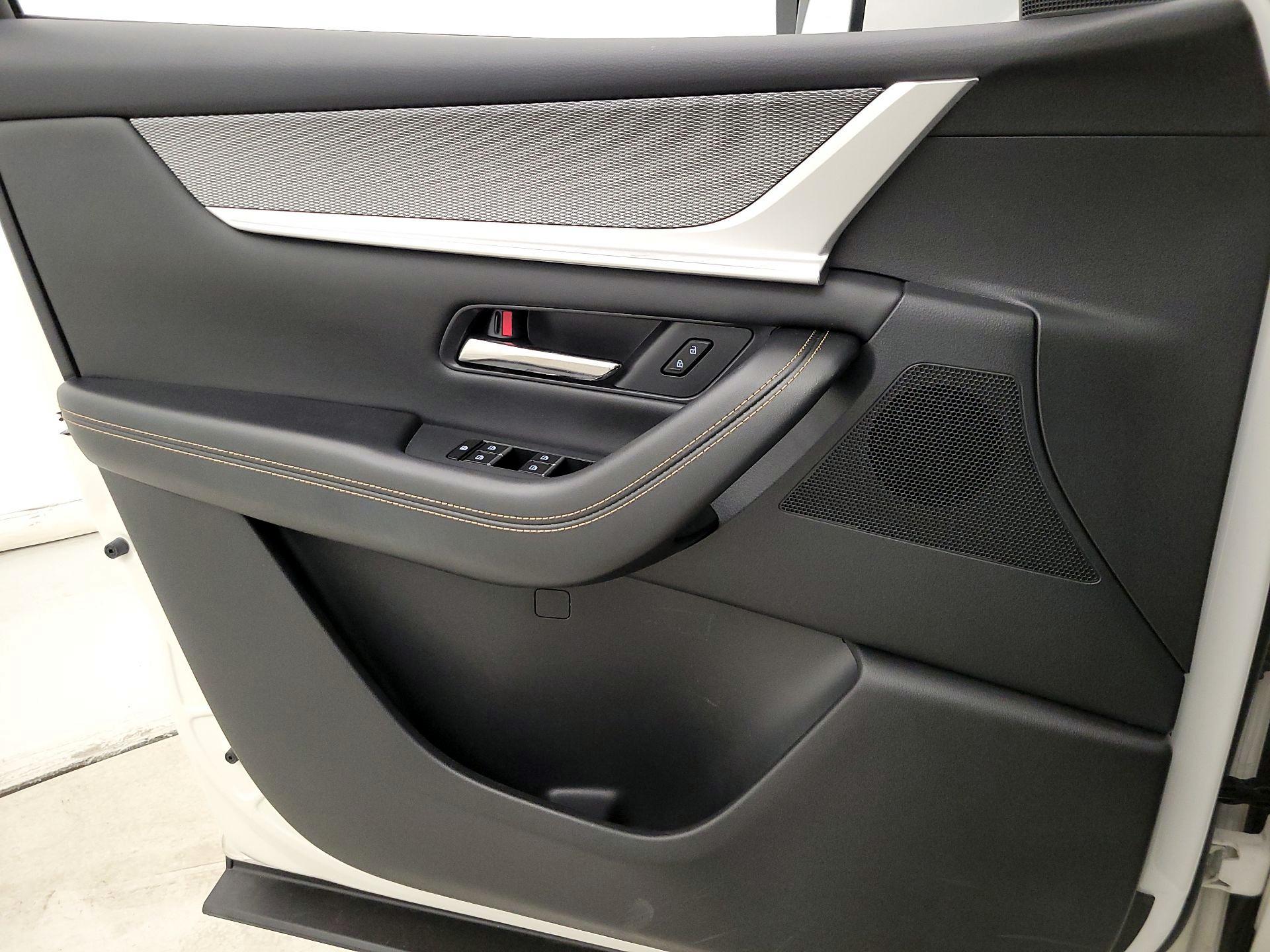 Thumbnail: 2024 Mazda CX-90 - 12