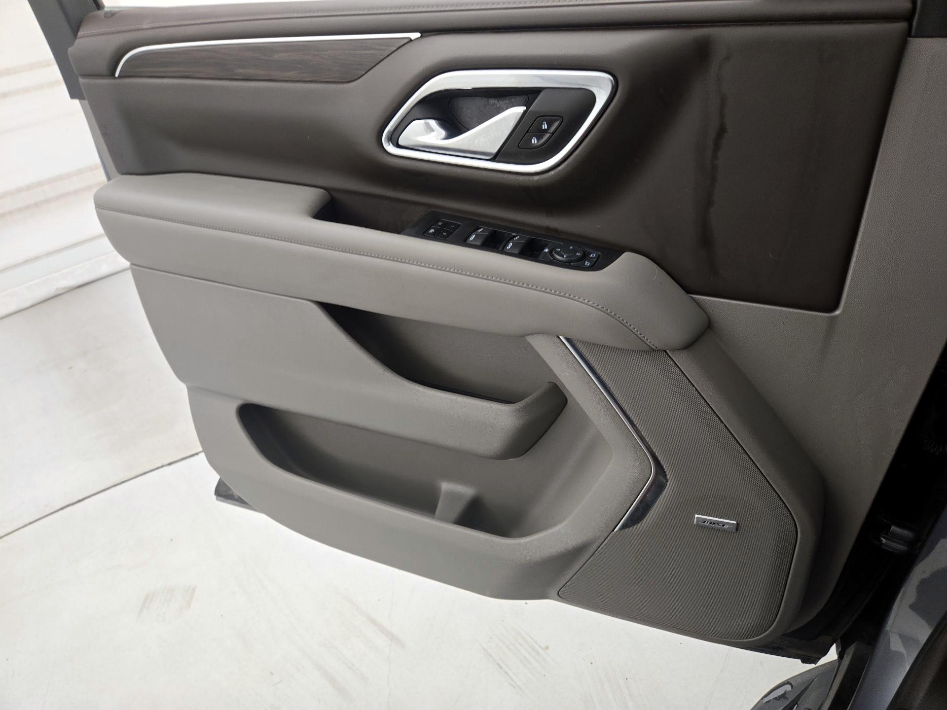 Thumbnail: 2021 Chevrolet Suburban - 12