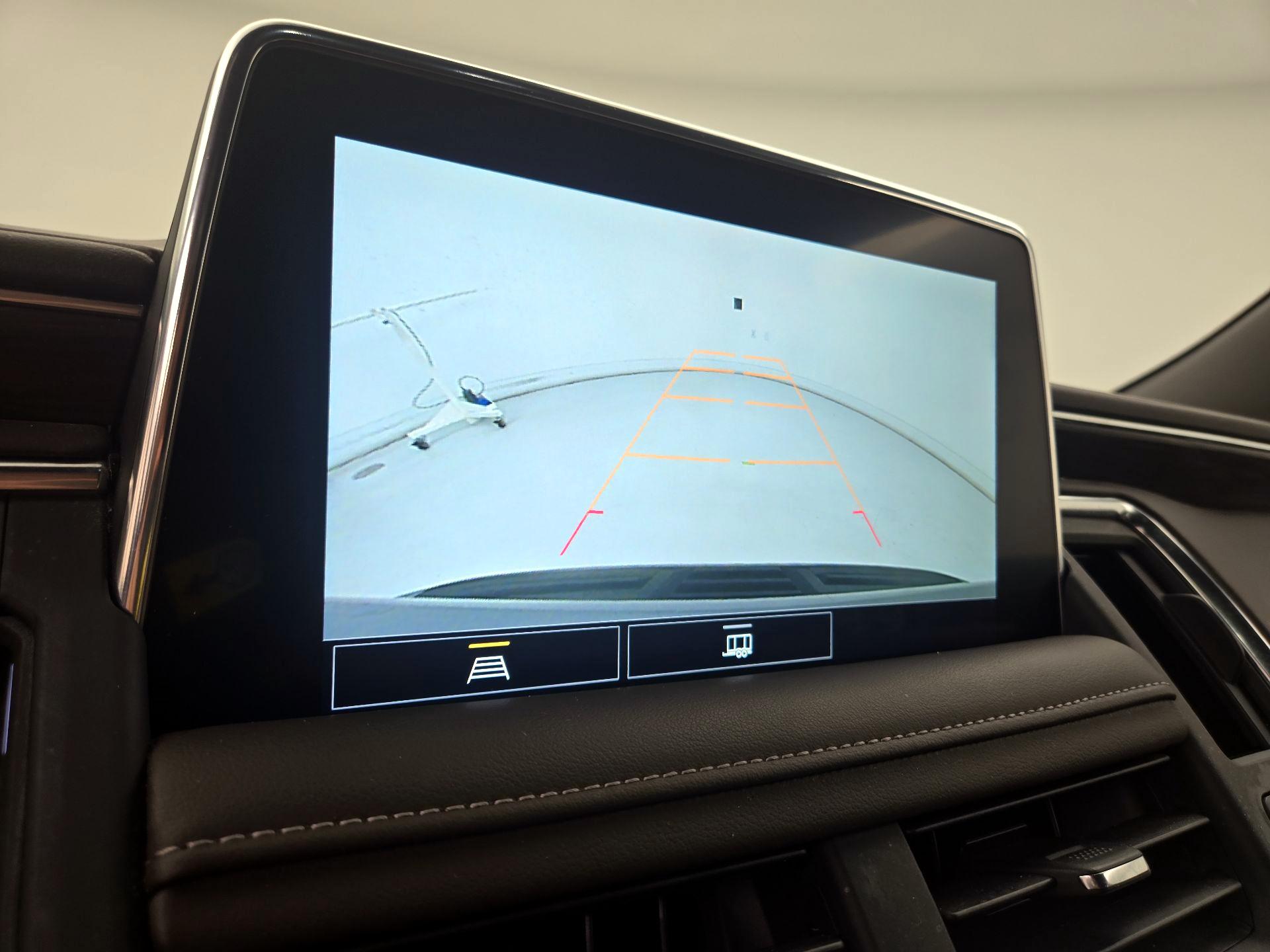 Thumbnail: 2021 Chevrolet Suburban - 14