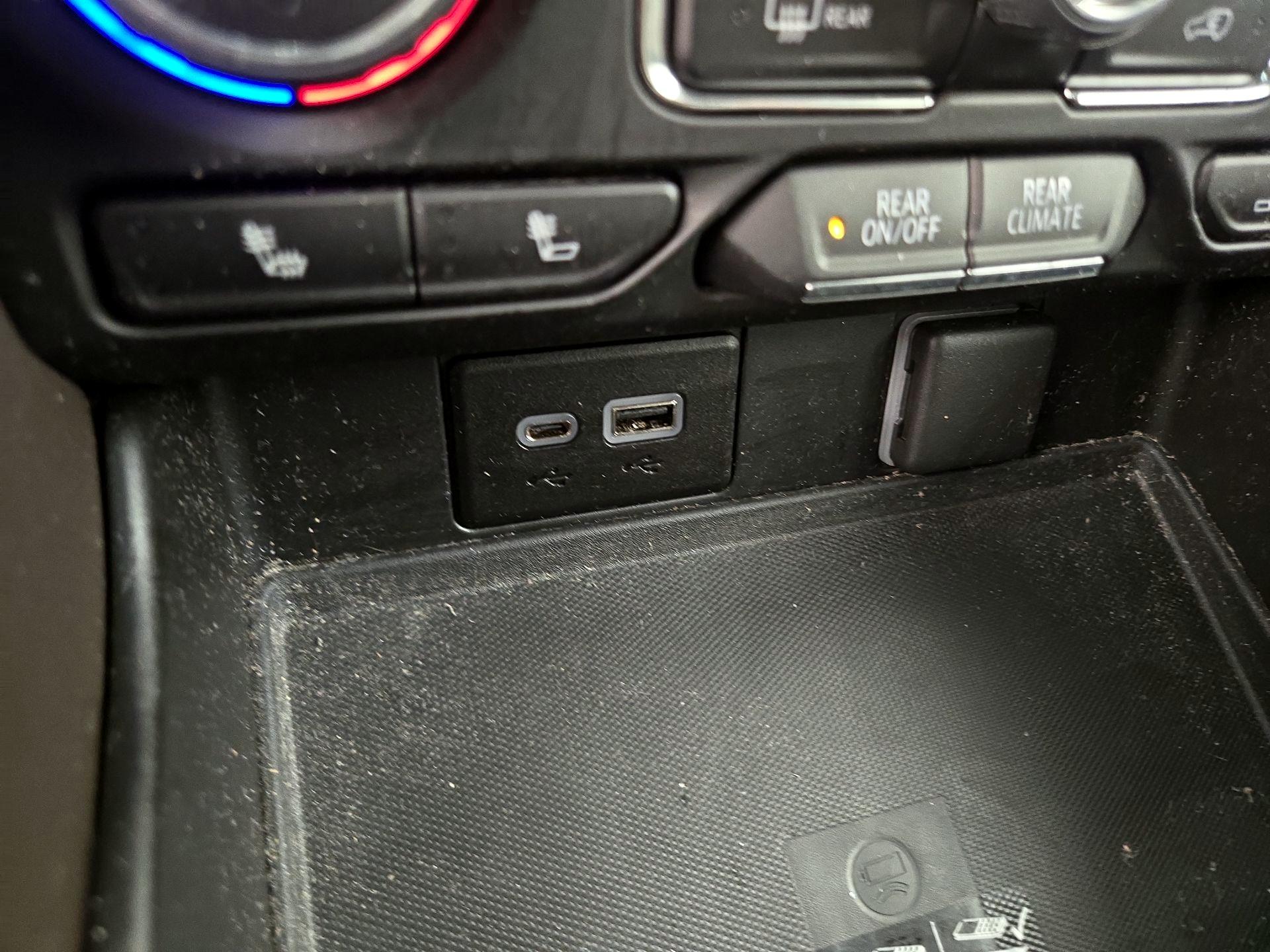 Thumbnail: 2021 Chevrolet Suburban - 18